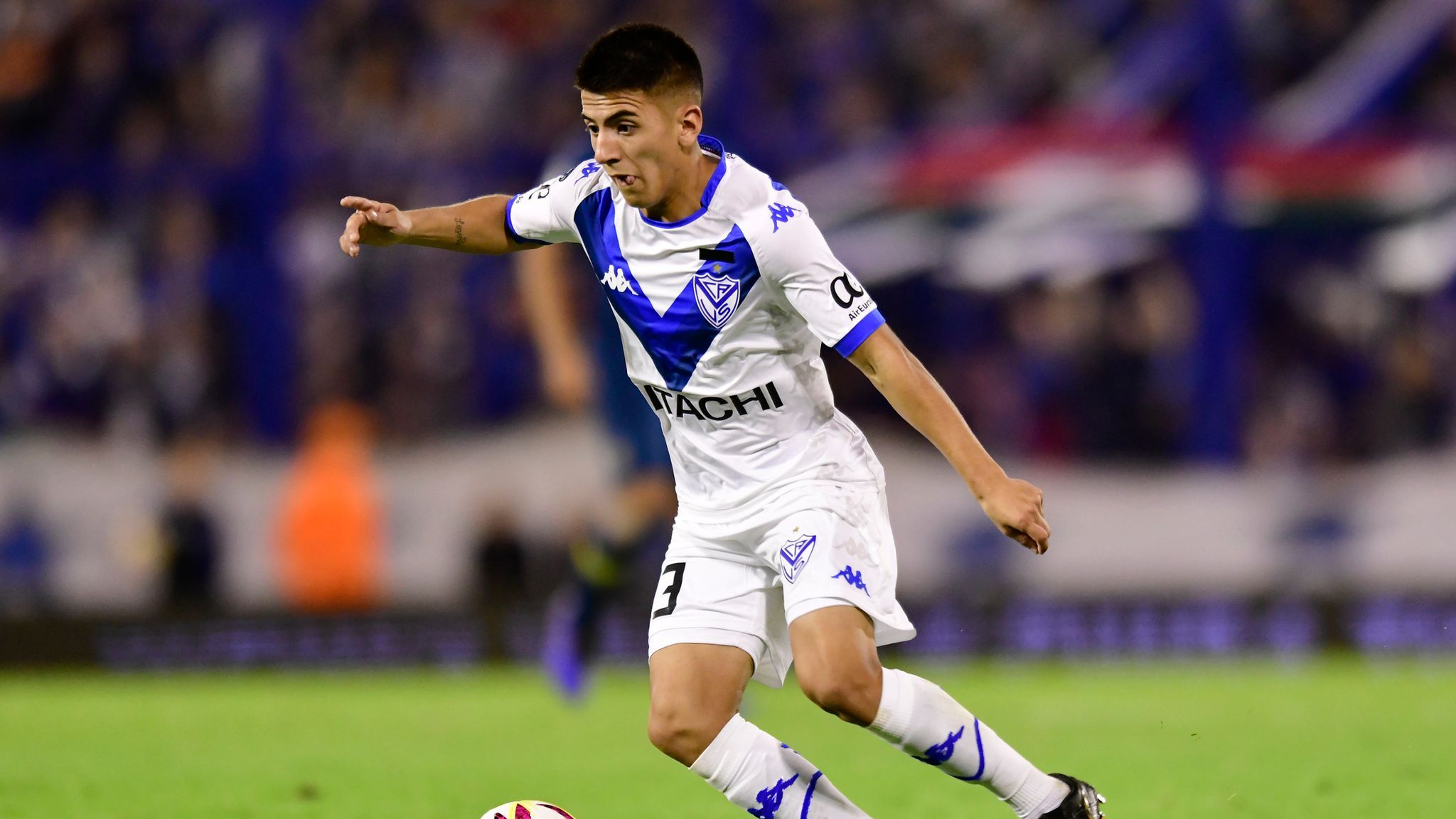 2048x1152 Man City in talks for 'new Lionel Messi' Thiago Almada with Velez Sarsfield