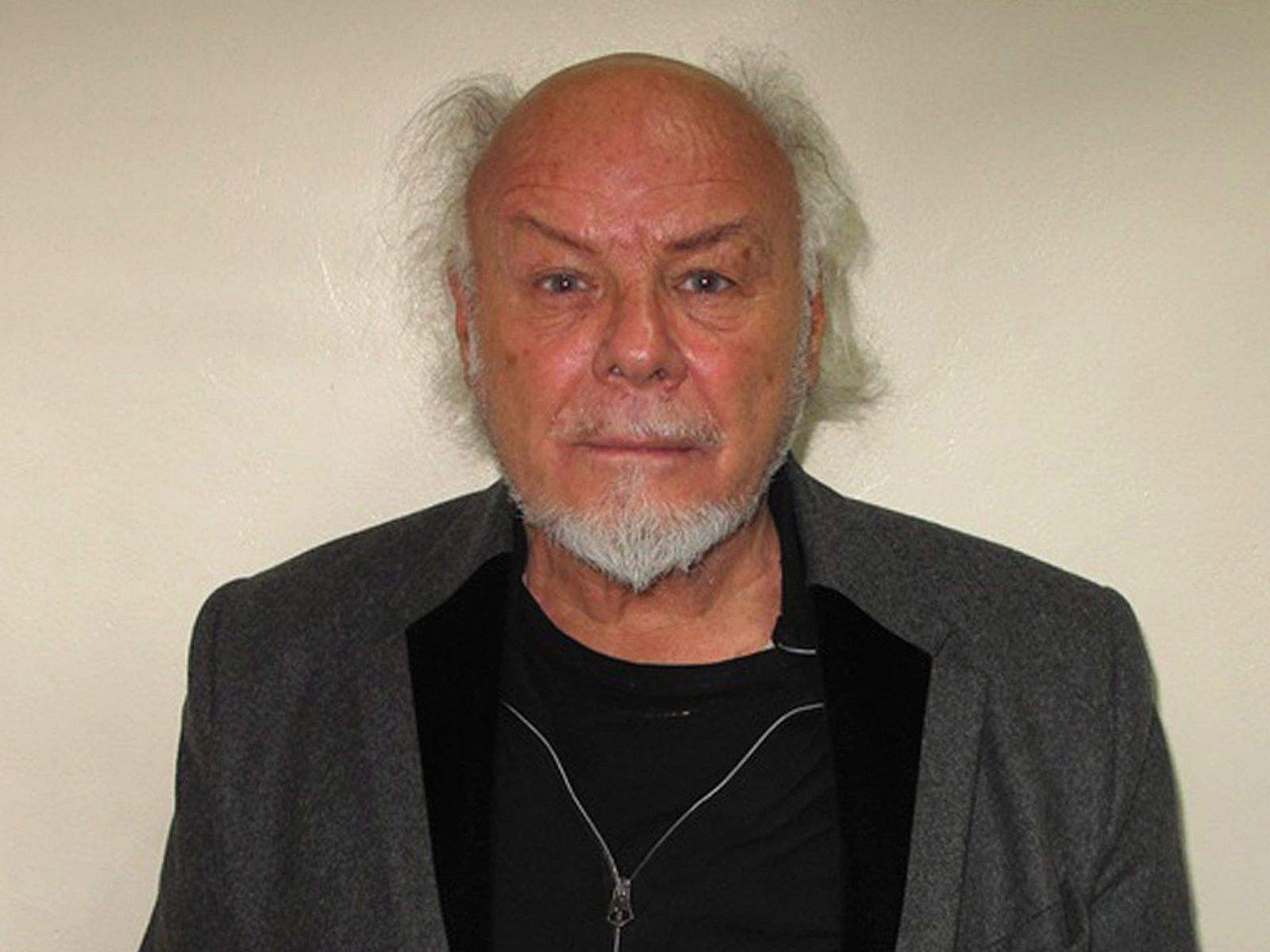 1600x1200 El excantante Gary Glitter condenado a 16 años de cárcel por delitos sexuales