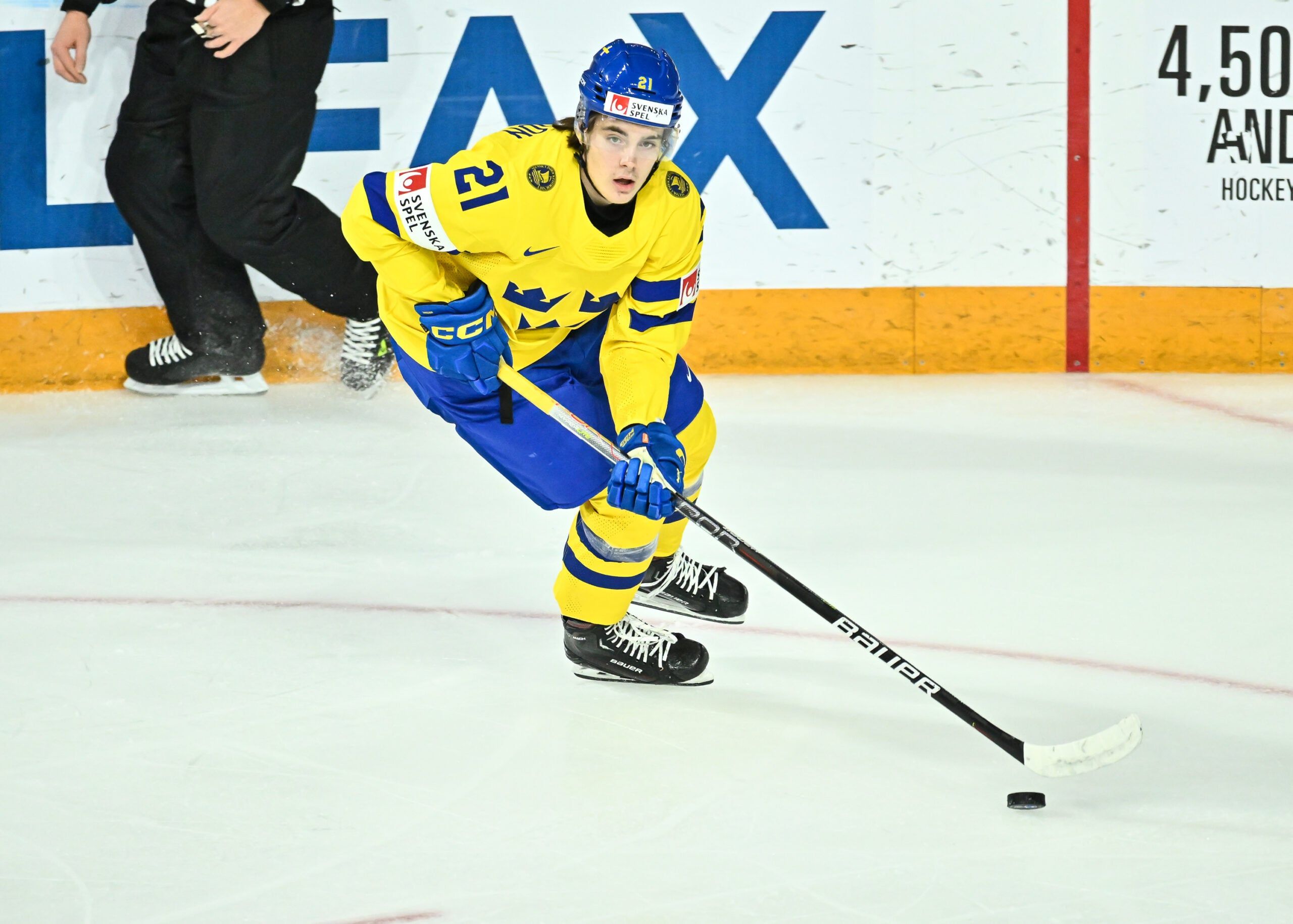 2560x1829 What Ducks' Leo Carlsson Stands To Gain At 4 Nations Face Off Hockey Writers Nations Face Off News, Analysis & More