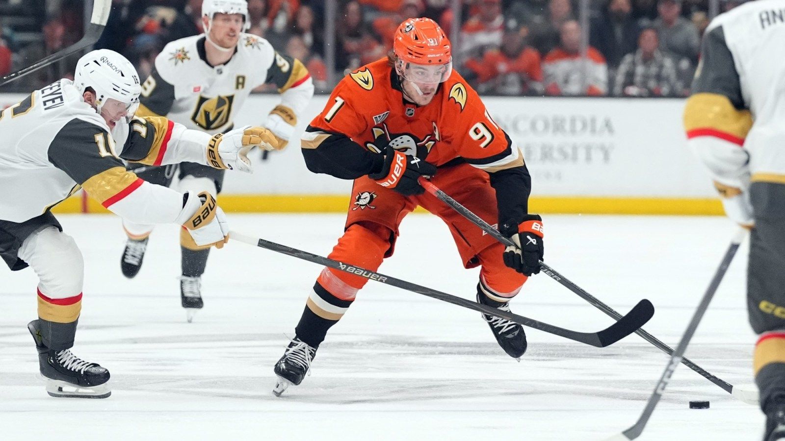 1600x900 Flyers tender offer sheet to Ducks' Leo Carlsson worth $90 million