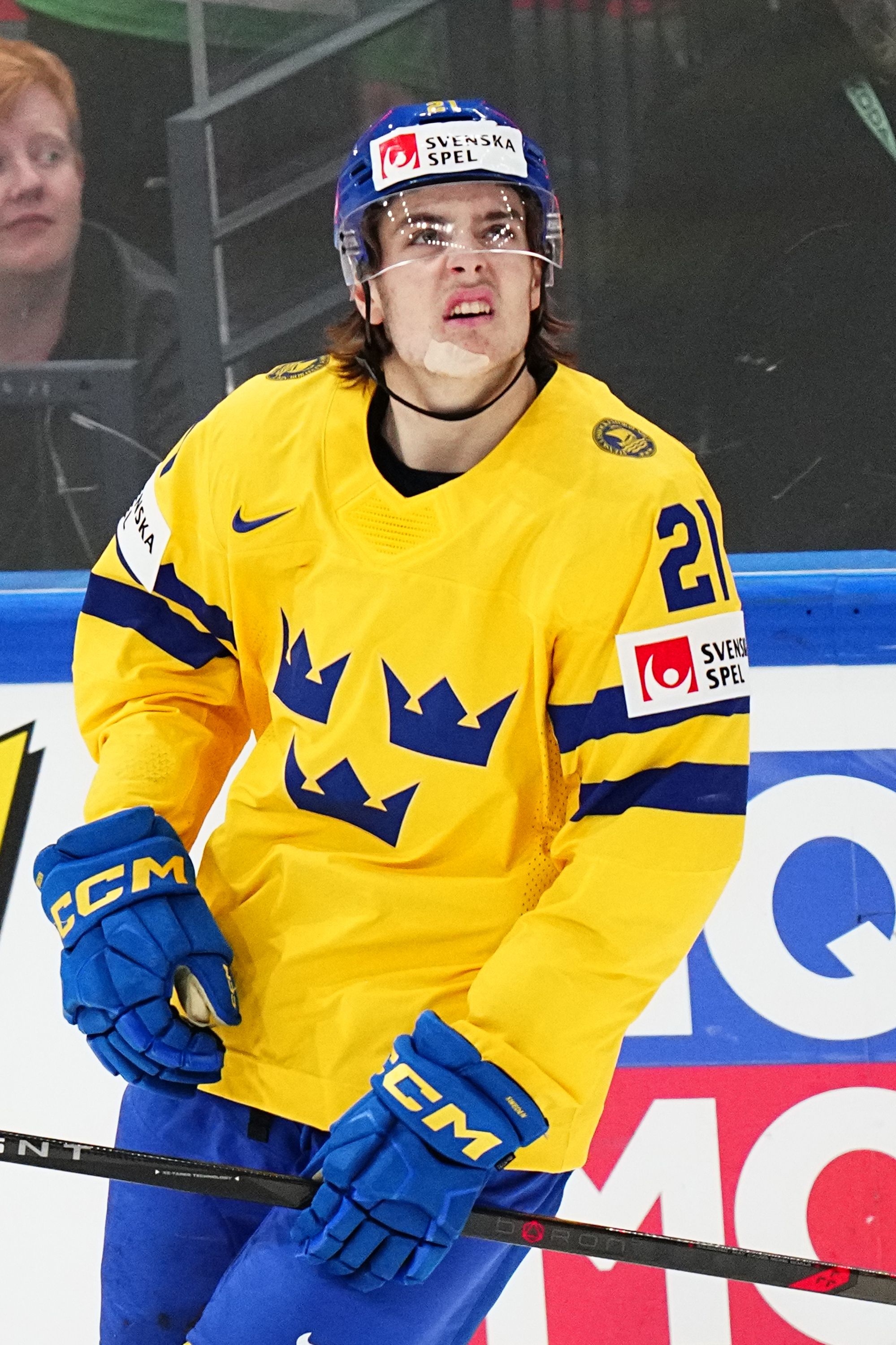 1999x3000 Weather issues forces Carlsson to make long drive to Nashville for NHL draft