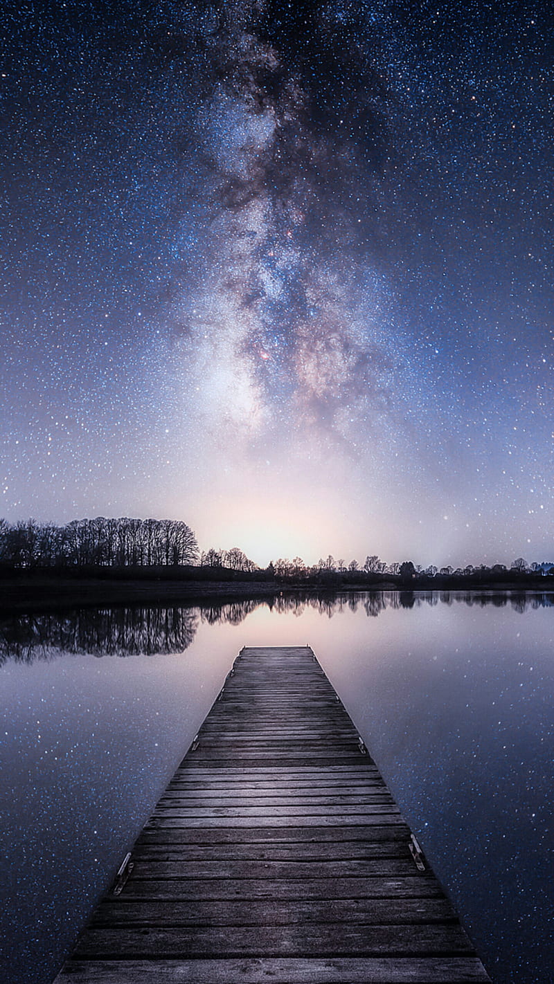 800x1422 HD space dock wallpaper