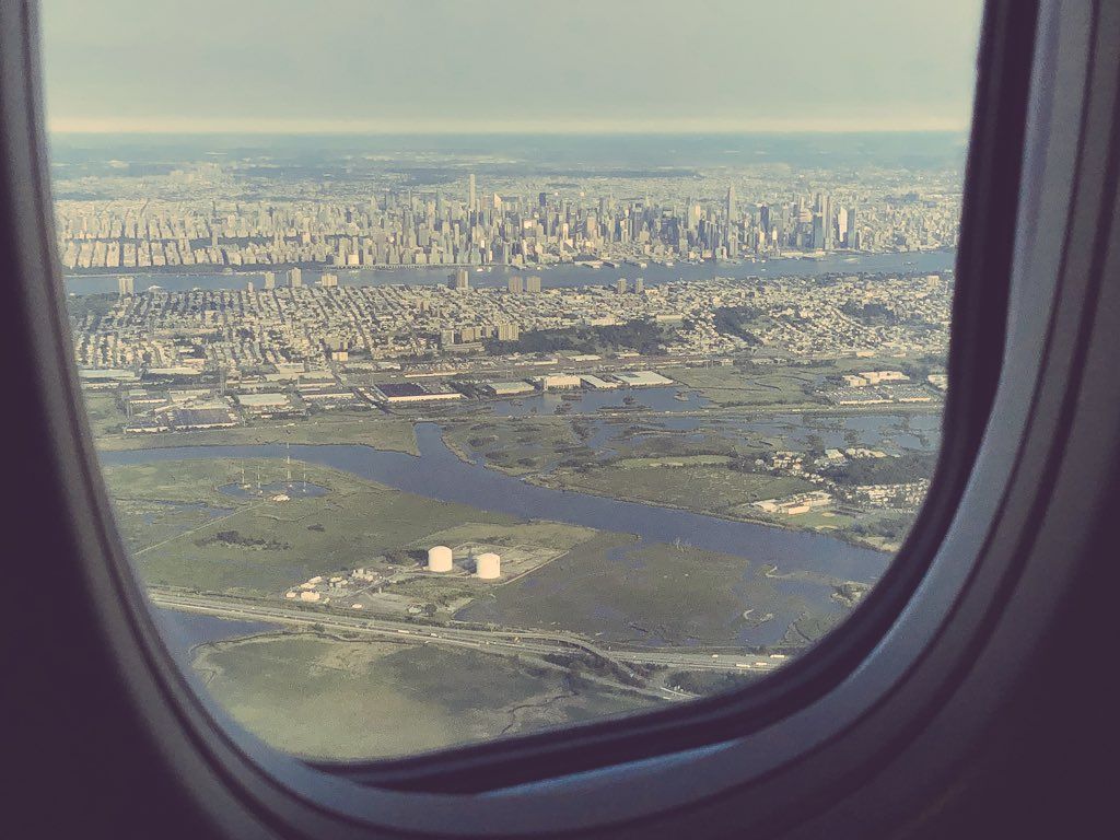 1024x768 been 17 years and i still say to myself 'i live there' everytime i see New York City out of an airplane window
