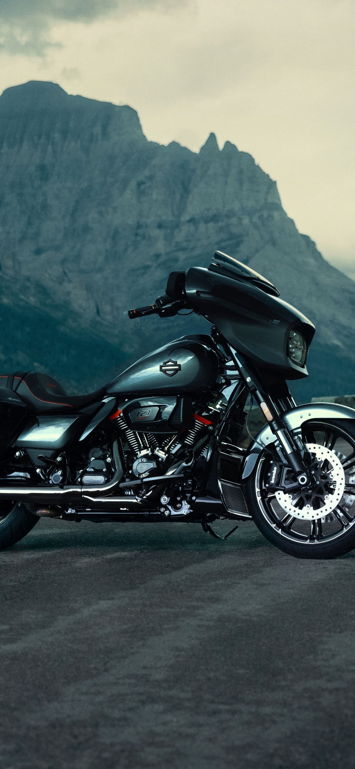 1170x2532 Harley Davidson FLHXSE CVO Street Glide Wallpaper 4K, 5K, 8K