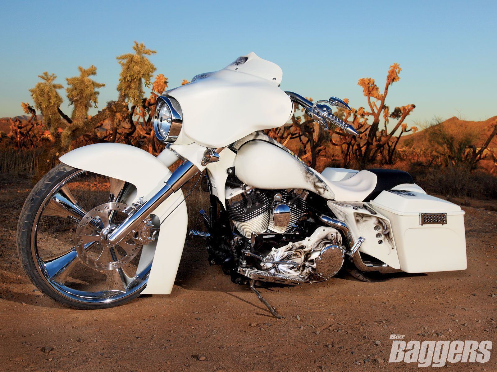 1600x1200 Harley Davidson Street Glide Wallpaper
