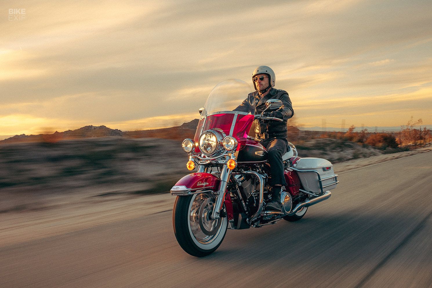 1490x994 Americana Overload: The new Harley Electra Glide Highway King. Bike