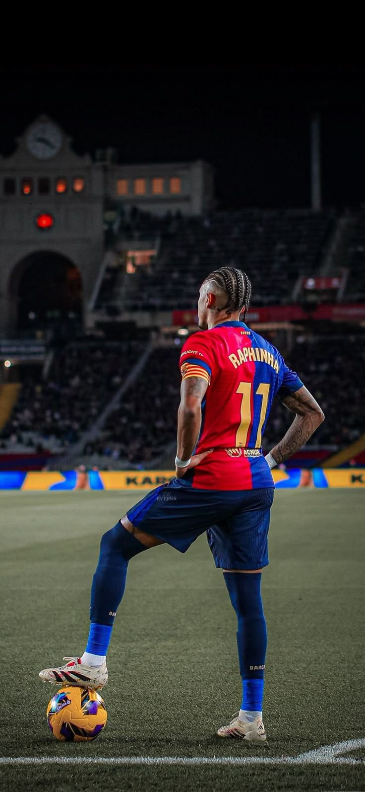 736x1594 Weston mckennie wallpaper. Barca wallpaper aesthetic, Olisewallpaper crystal palace, Soccer players