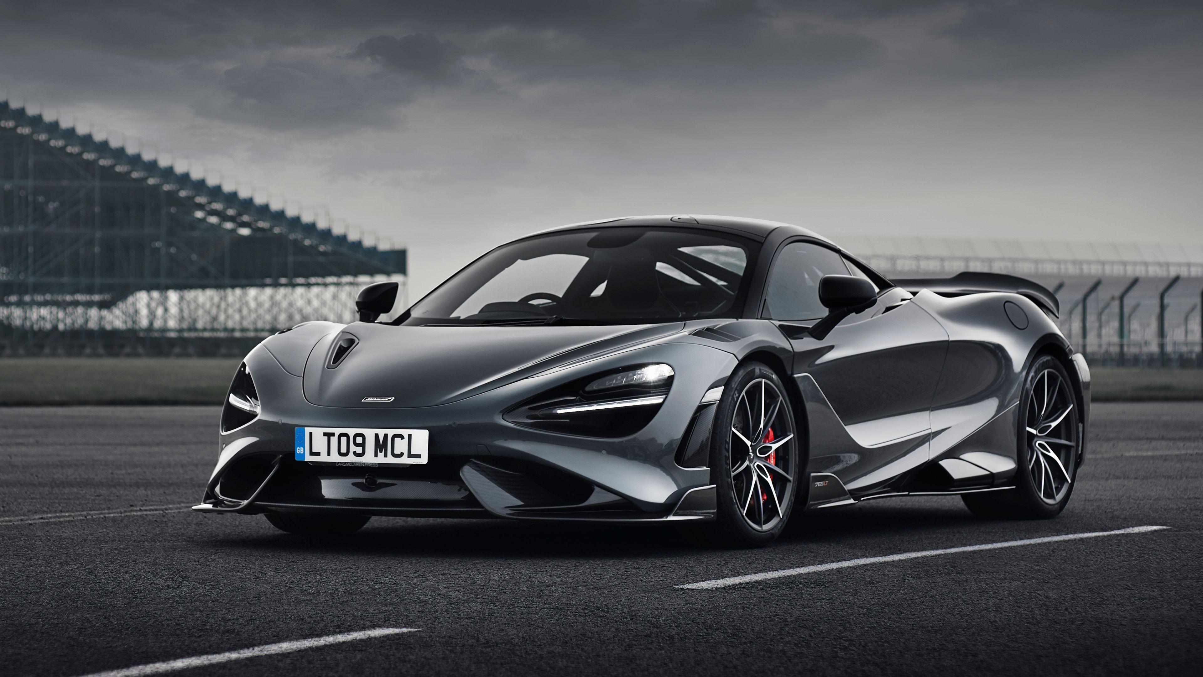 3840x2160 McLaren 765LT Wallpaper