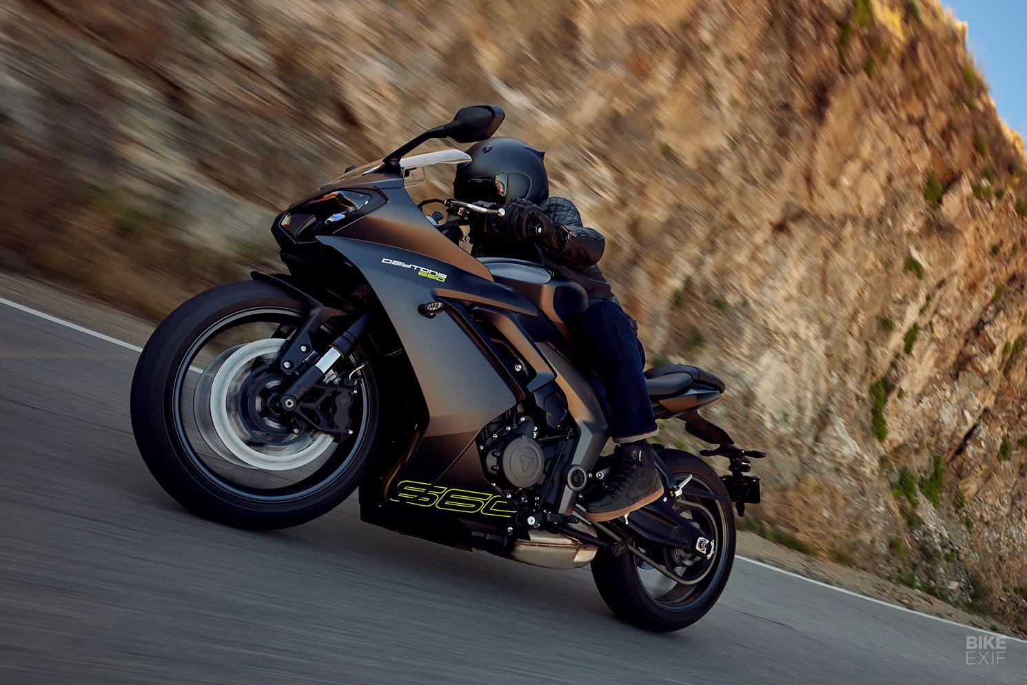 1490x994 Speed Read: A look at the 2024 Triumph Daytona 660 and more. Bike