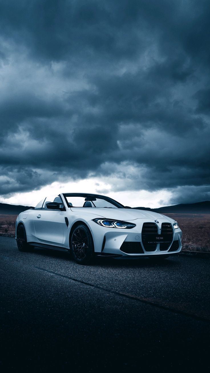 736x1308 BMW M4