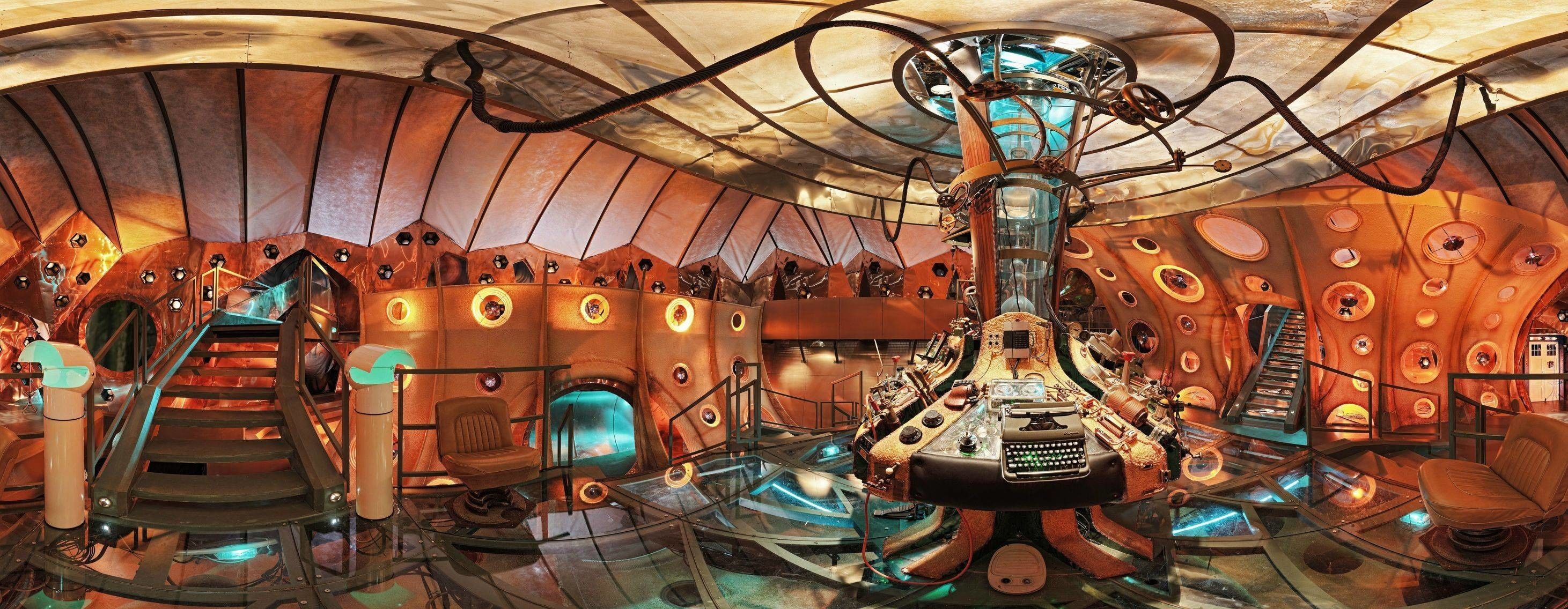 2923x1136 Tardis Console Wallpaper