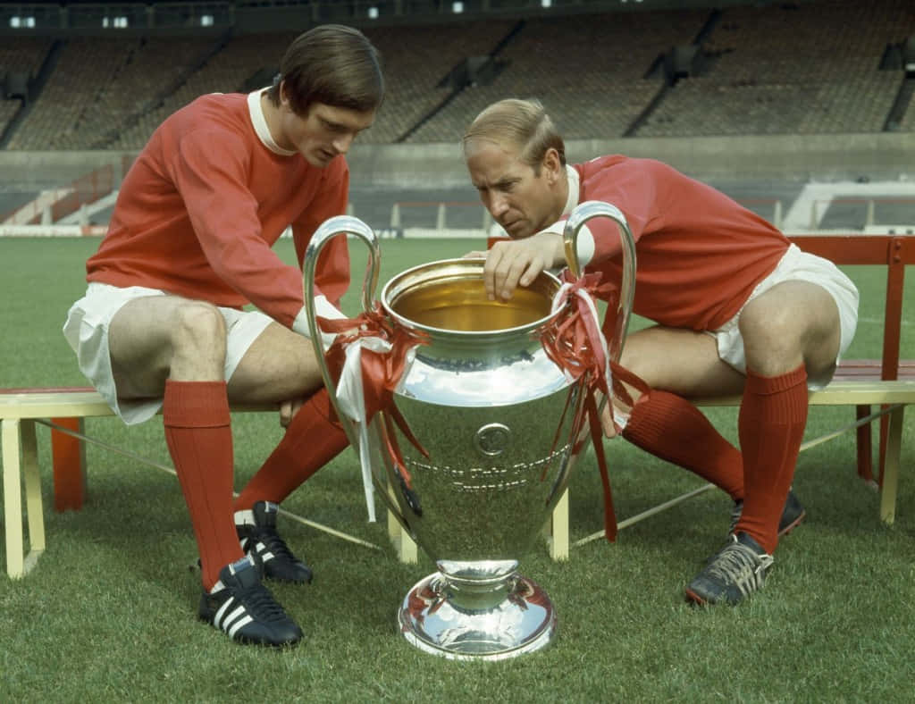 1024x788 Baixe Papéis de Parede do Bobbycharlton, Francis Burns, Taça Europeia