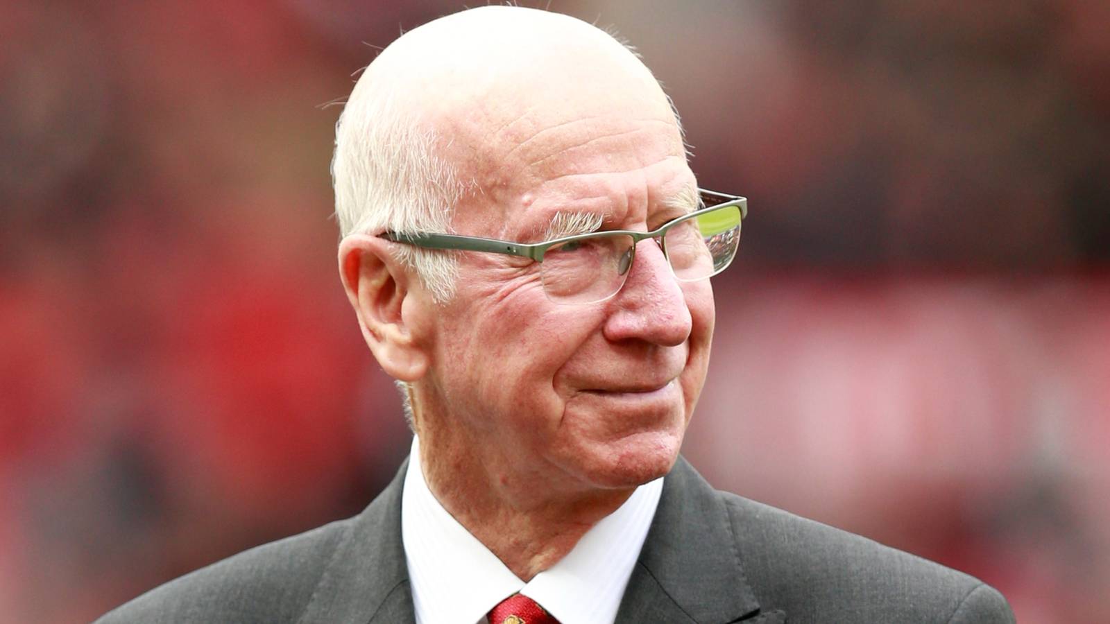 1600x900 England Legend Bobby Charlton Named His 'Most Intelligent Player Ever'