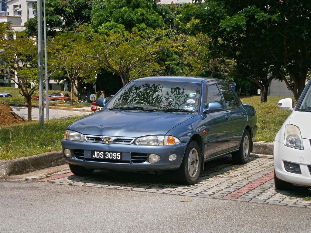 1024x768 Proton Wira (C90) 4 Door Saloon (01)