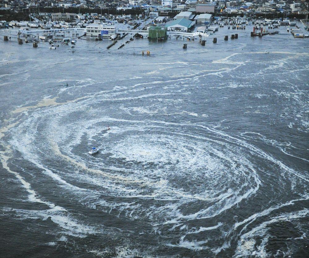 1000x835 Tsunami Tag wallpaper: Artwork Cebarre Painting Celestial Ocean