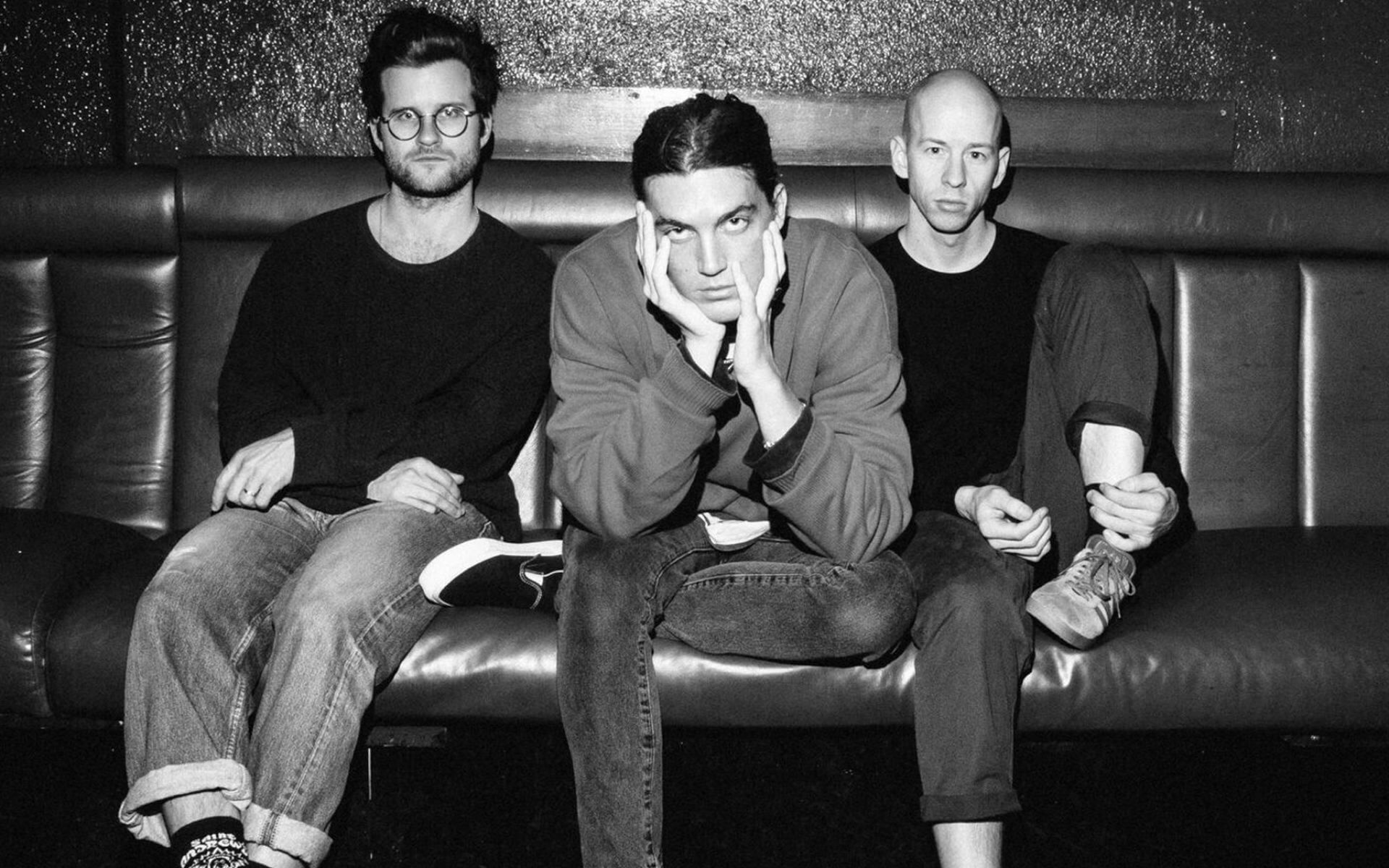 1920x1200 LANY FEATURE 1920x1200 C Default