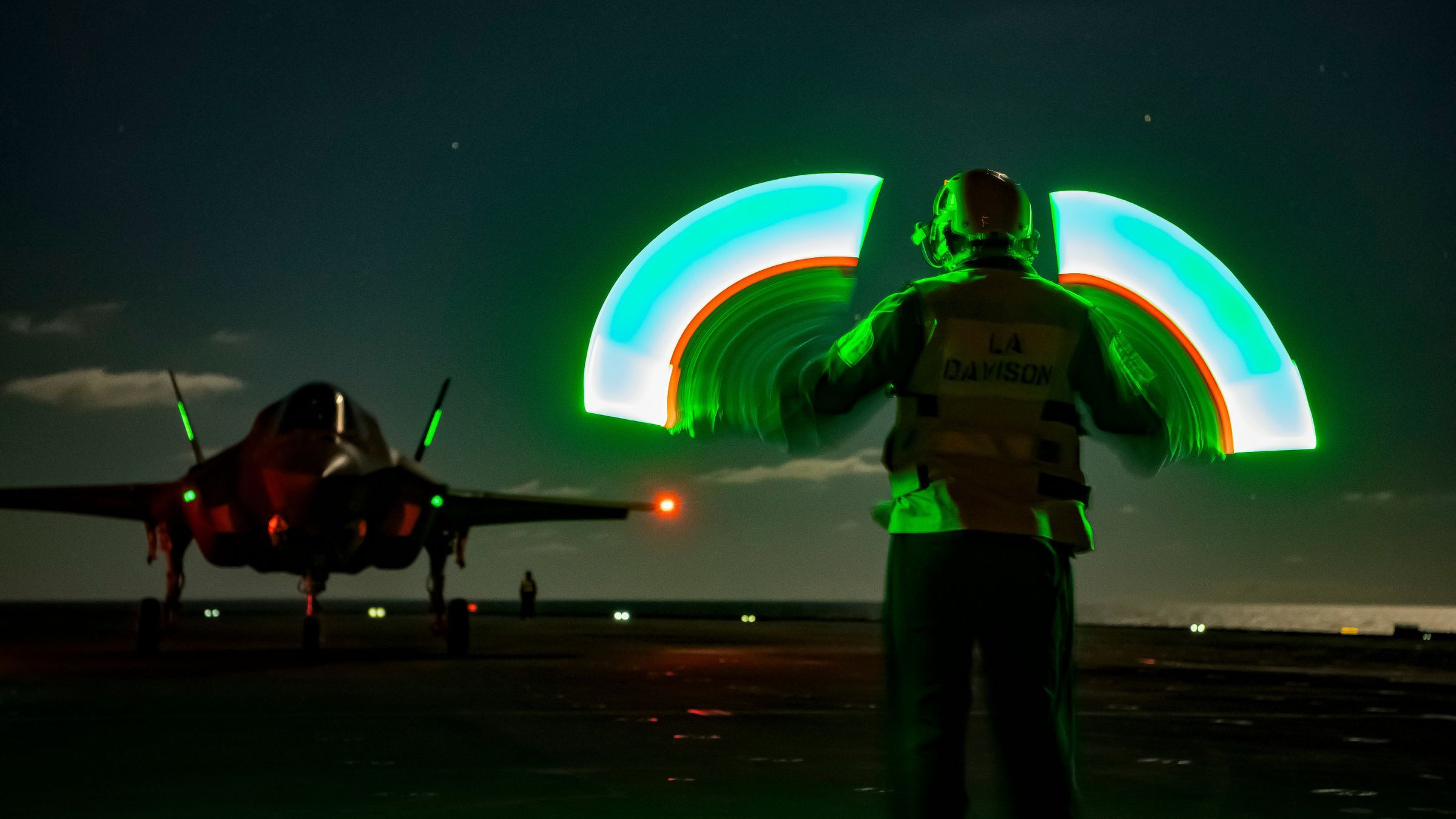 2400x1350 Download An F 35 Night Ops Background!