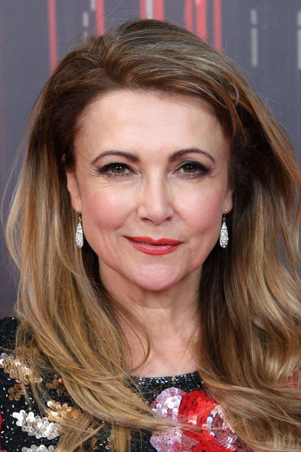 1000x1500 Emma Samms Image