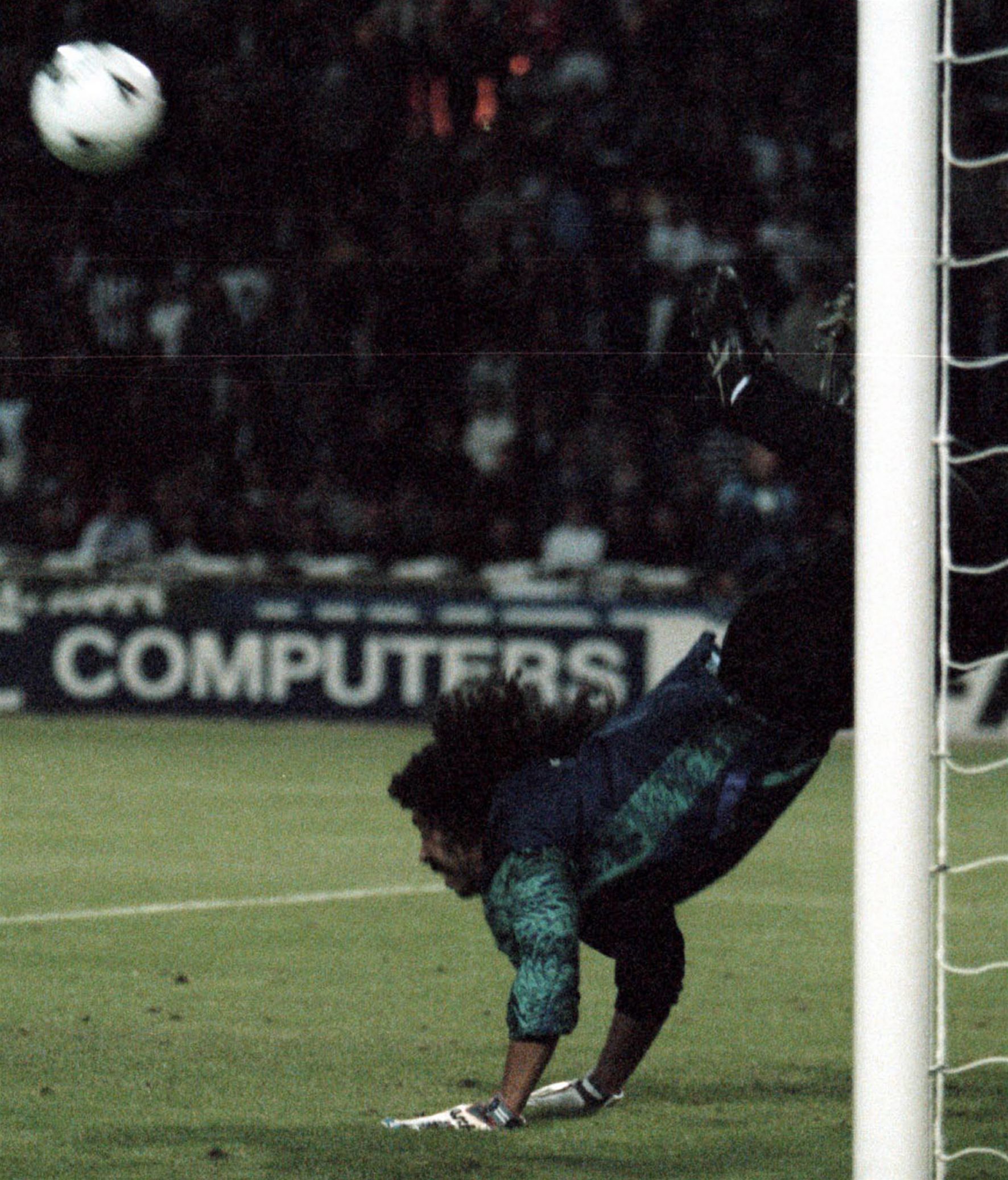 1772x2074 Rene Higuita Greatest Save Ever - MyCity.rs