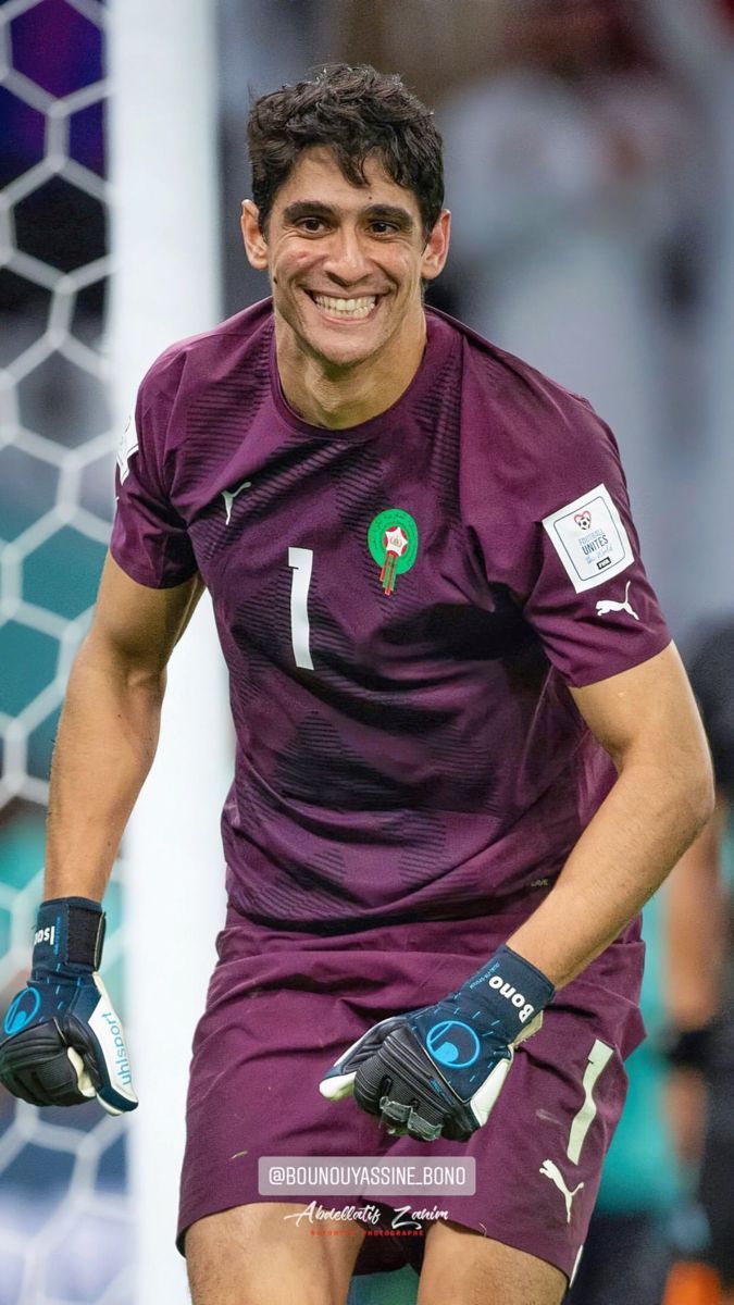 675x1200 Yassine Bounou