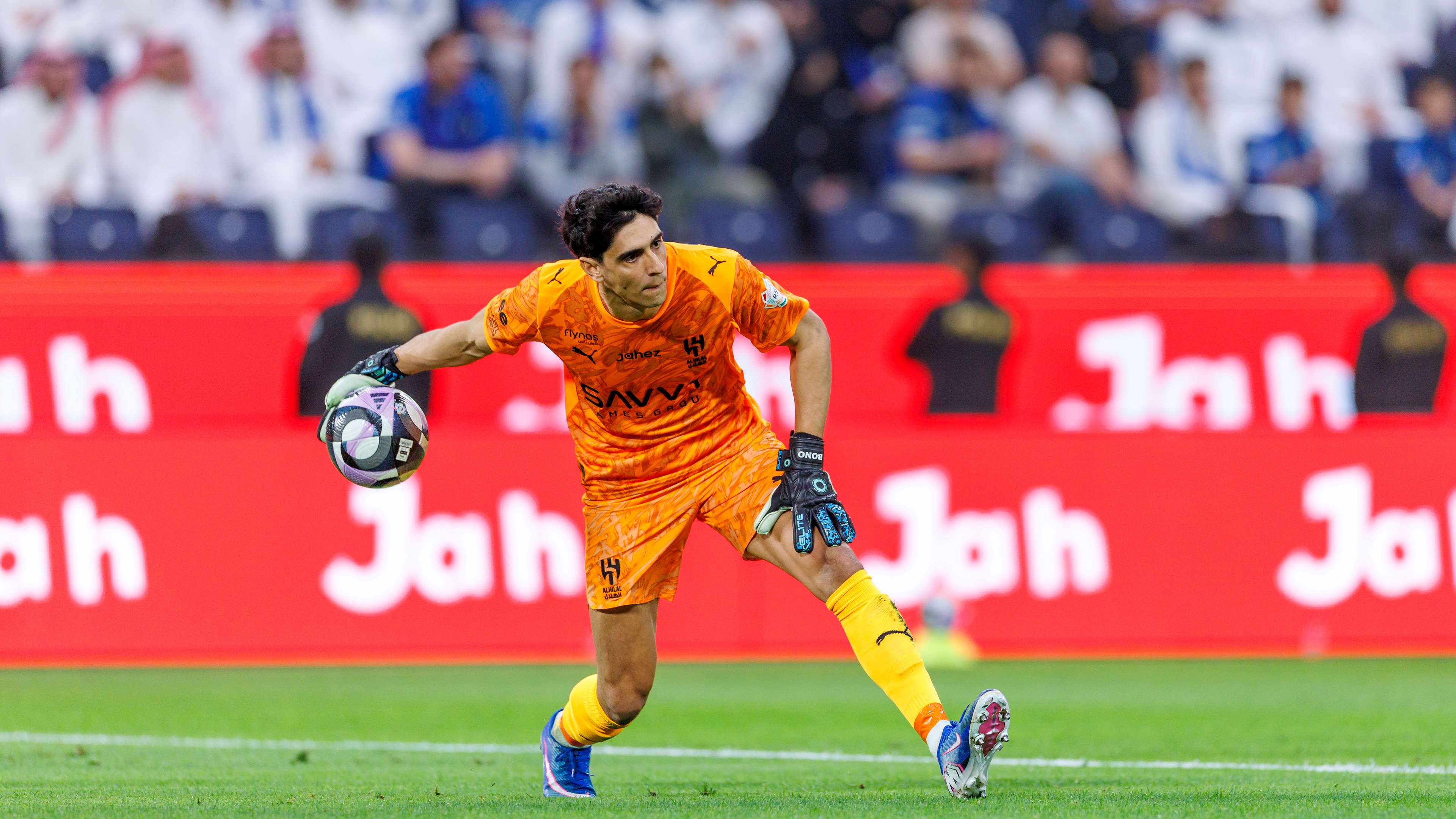 3840x2160 Yassine Bounou latest news, transfer rumours and breaking stories