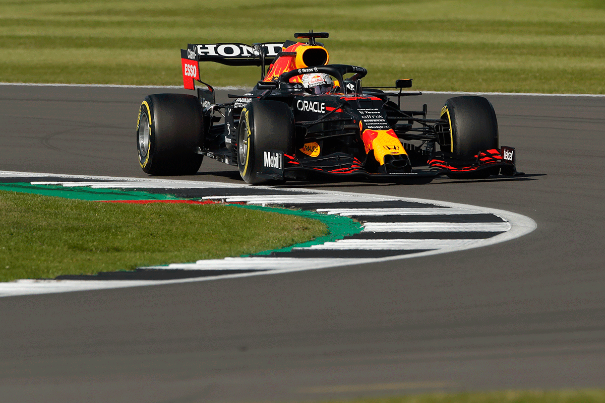 1200x800 Verstappen wins Silverstone Sprint for British GP pole