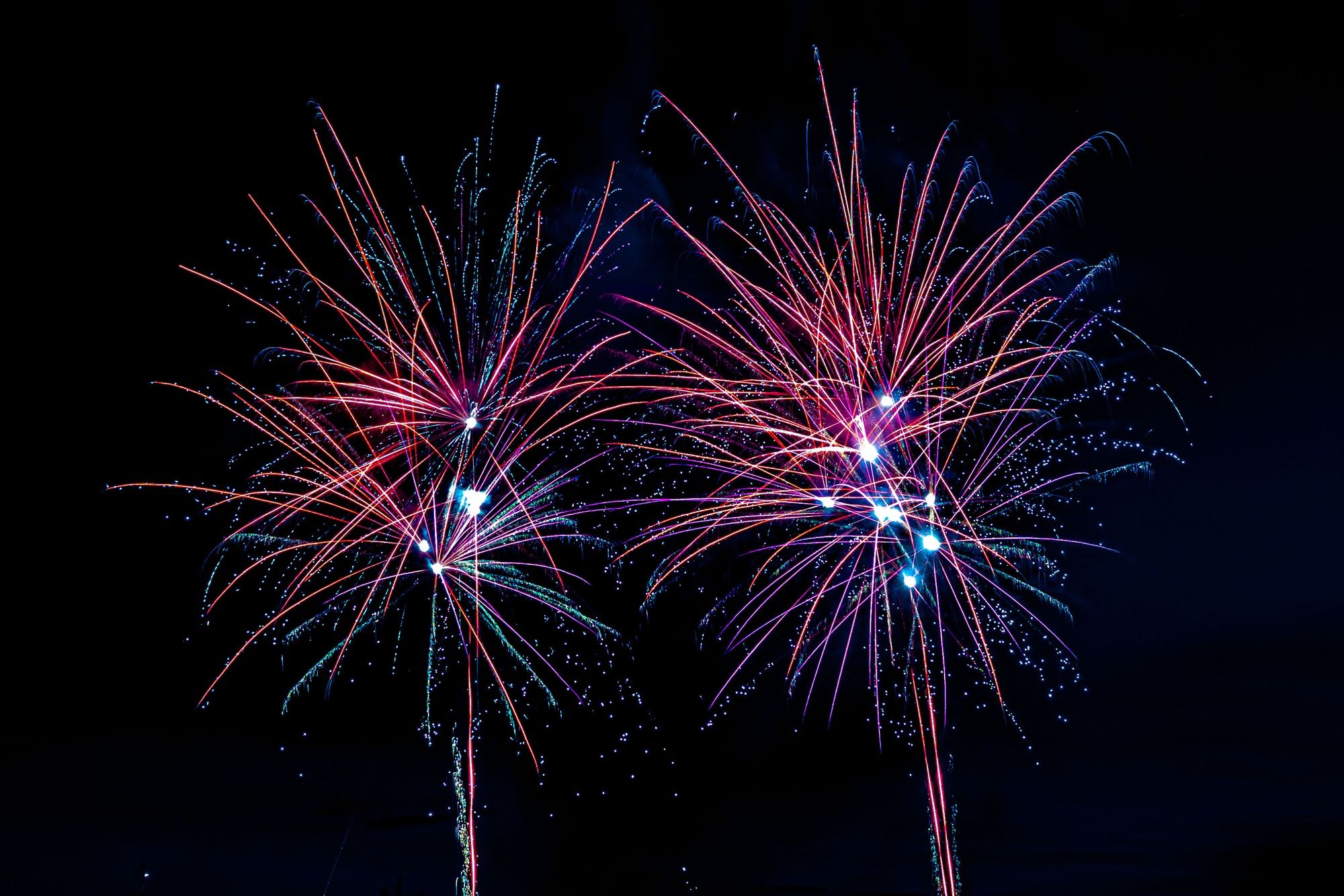 2000x1334 DVIDS of July Fireworks [Image 13 of 15]