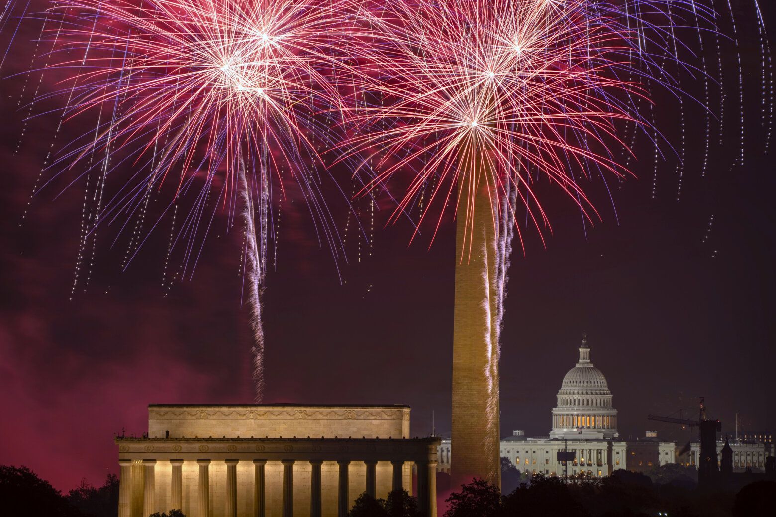 1560x1040 PHOTOS: Americans celebrate Fourth of July with dazzling patriotism