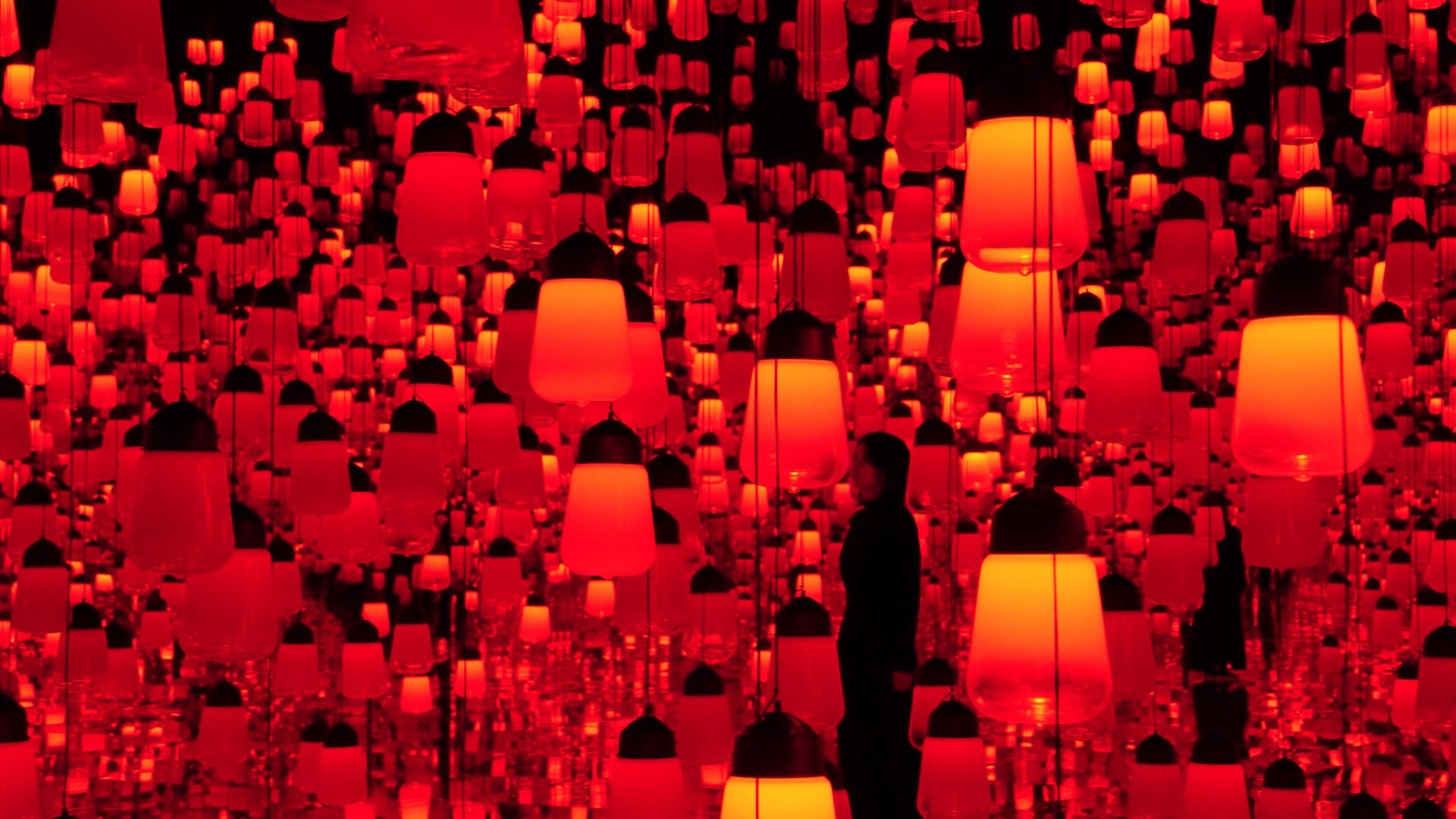 3840x2160 Forest of Resonating Lamps: One Stroke