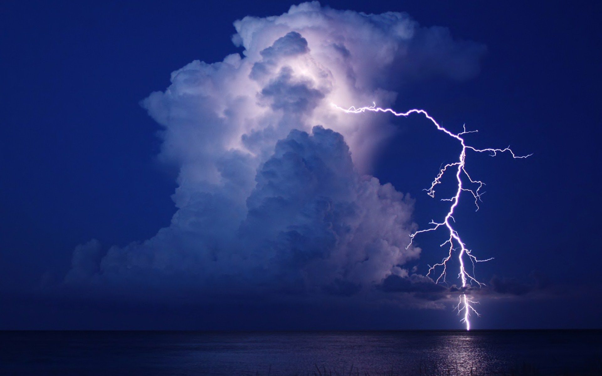 1920x1200 lightning, Cloud, Night, Water, Storm, Reflection, Sea, Ocean Wallpaper HD / Desktop and Mobile Background