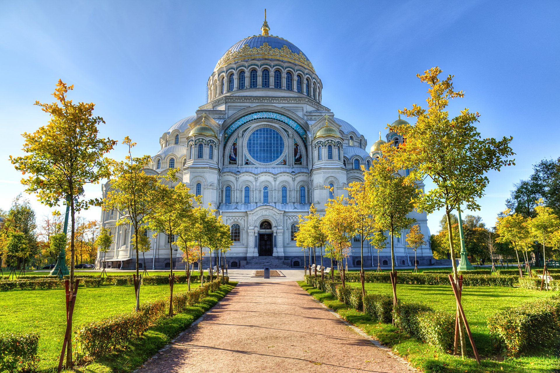 1920x1280 Kronstadt Naval Cathedral: Stunning Russian Dome in 4K Ultra HD Wallpaperx3048
