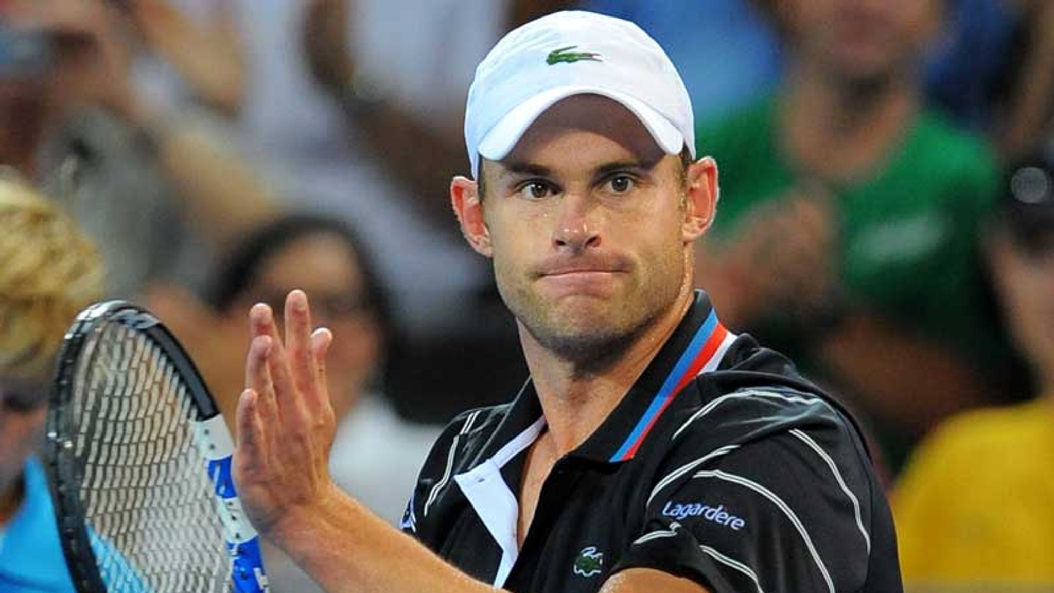 2048x1152 Roddick serves up a treat