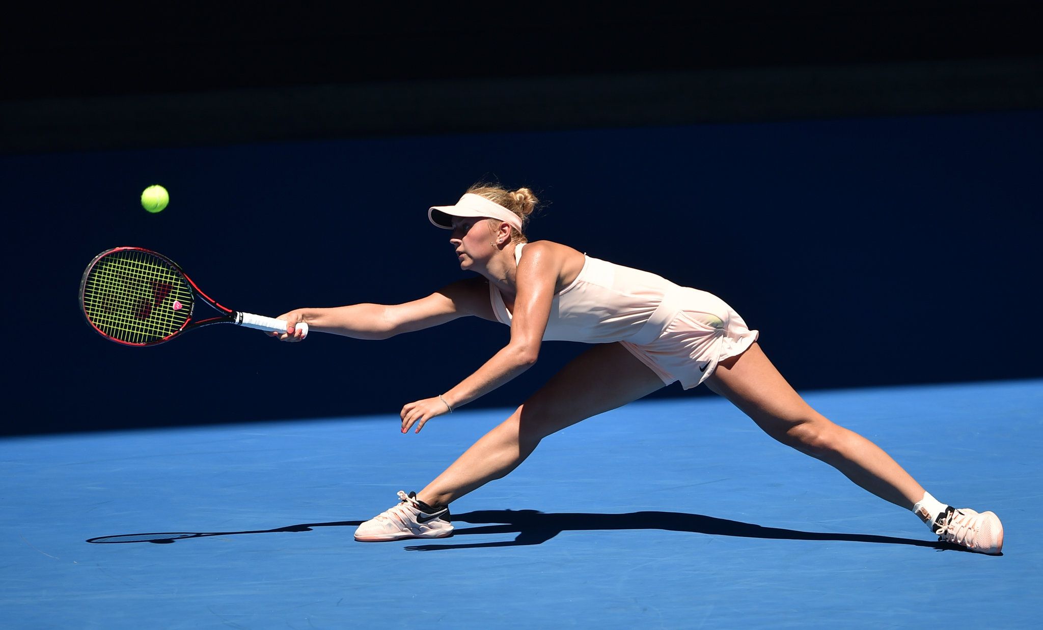 2048x1238 Marta Kostyuk, Reaches 3rd Round of Australian Open
