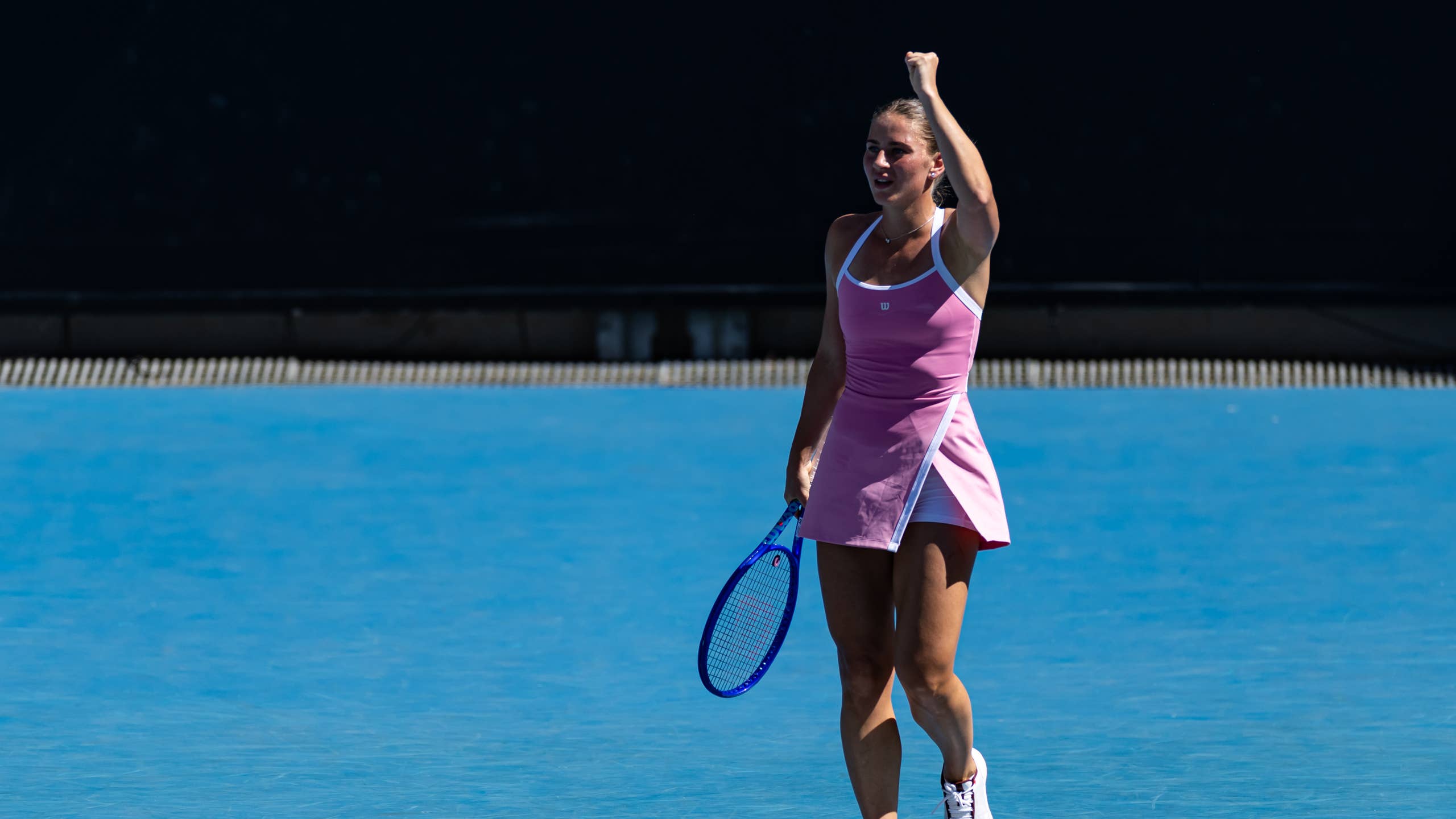 2560x1440 Marta Kostyuk Has Tennis Fans Losing It Over Sauna Photo