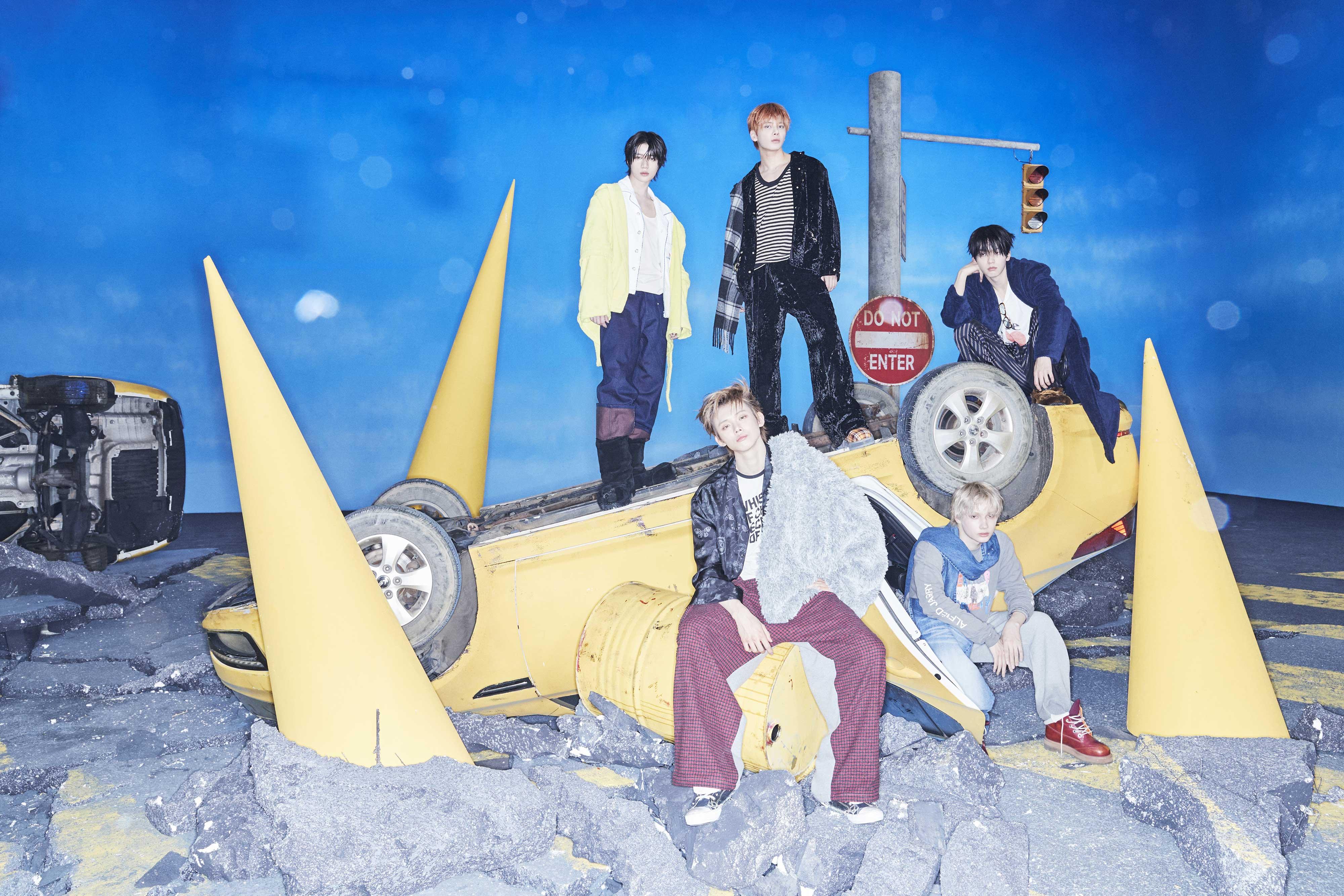 4000x2667 TXT (TOMORROW X TOGETHER) Mini Album '7TH YEAR: A Moment of Stillness in the Thorns' (Concept Photo)