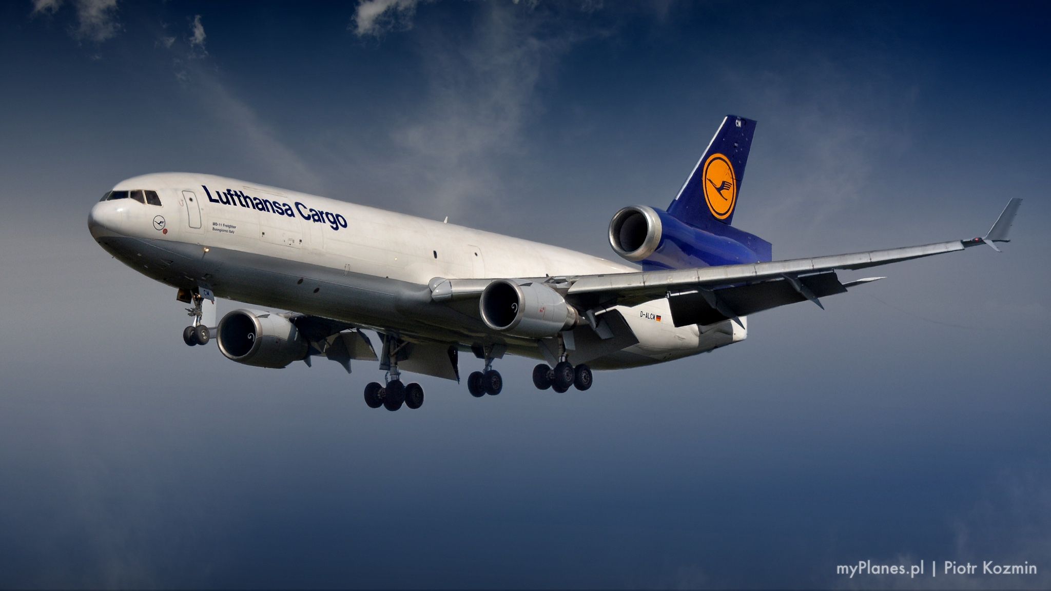 2048x1152 MD 11F