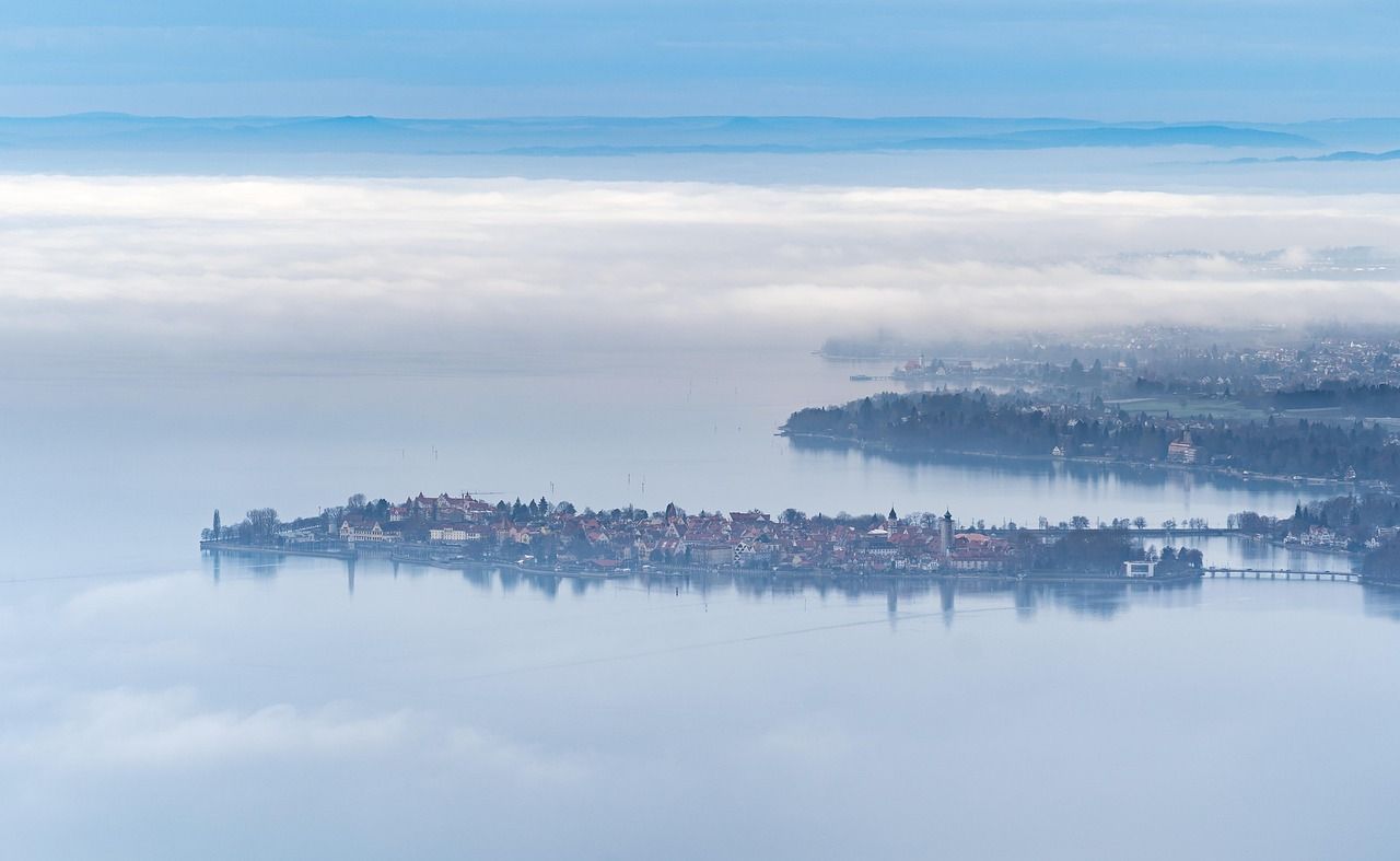 1280x787 Fog Island Lake Constance