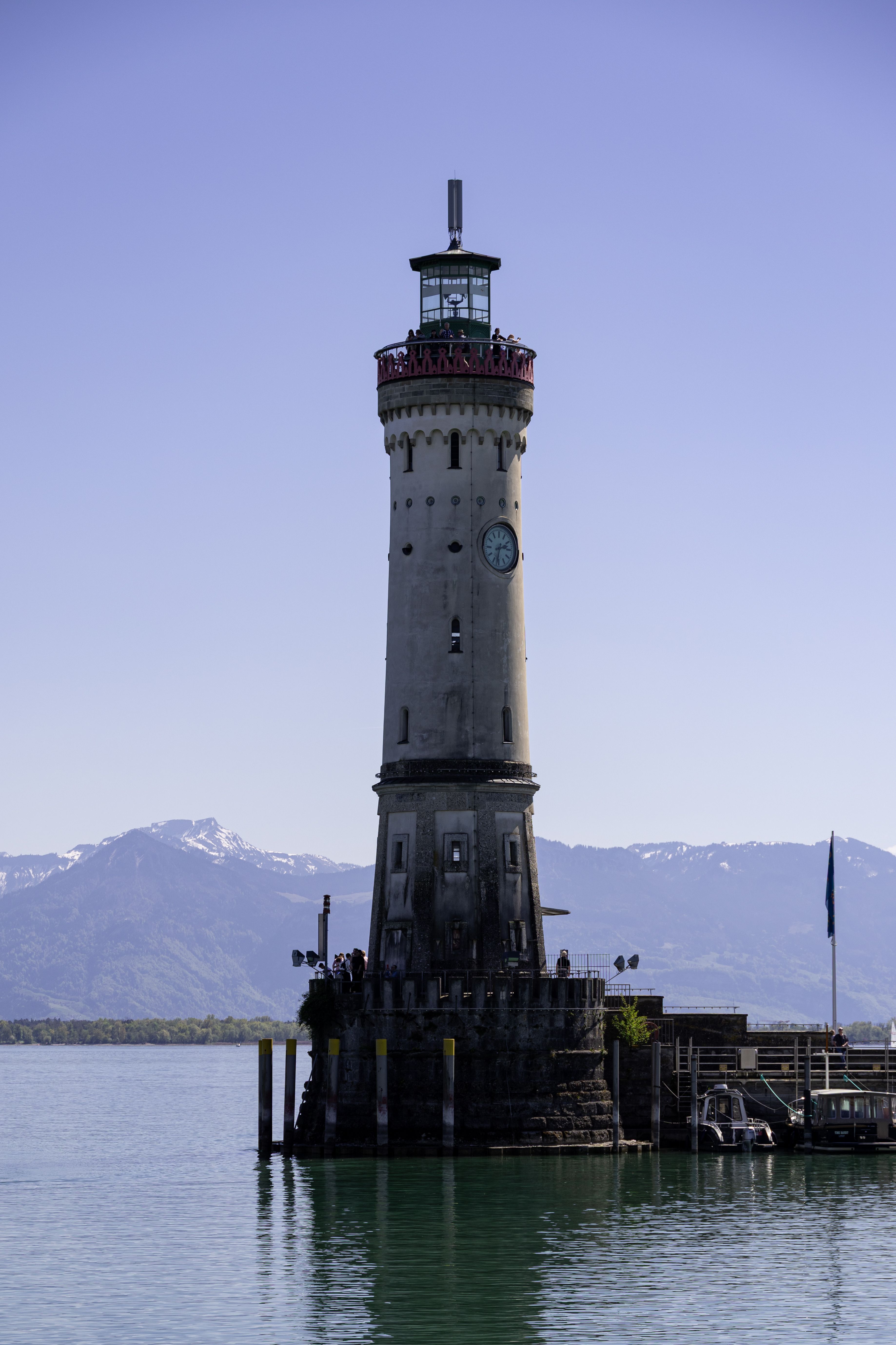 3675x5513 View of the Lindau Lighthouse in Lindau, on Lake Constance in Germany · Free