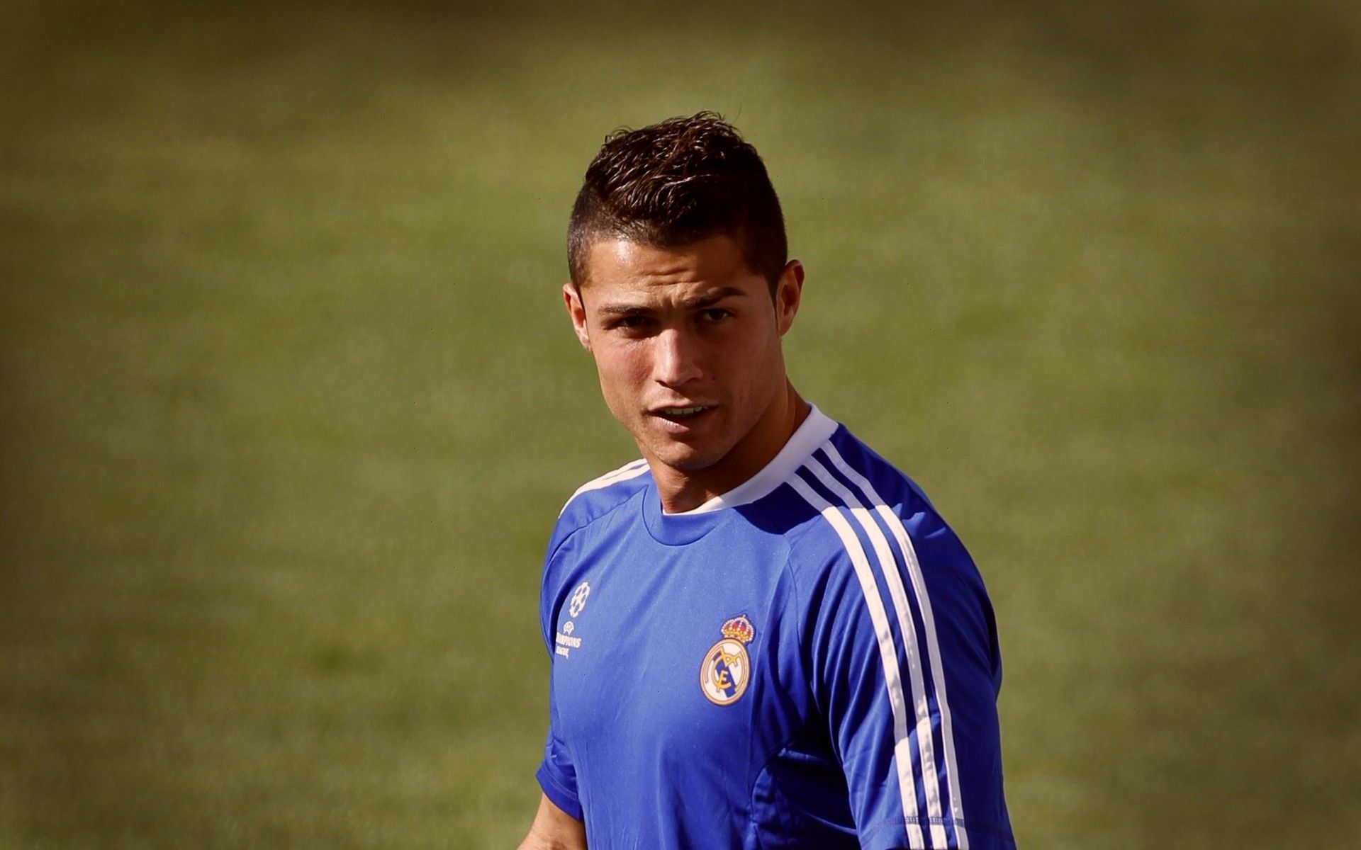 1920x1200 diver, Sports, Purple, Soccer, Real, Madrid, Cristiano, Ronaldo Wallpaper HD / Desktop and Mobile Background