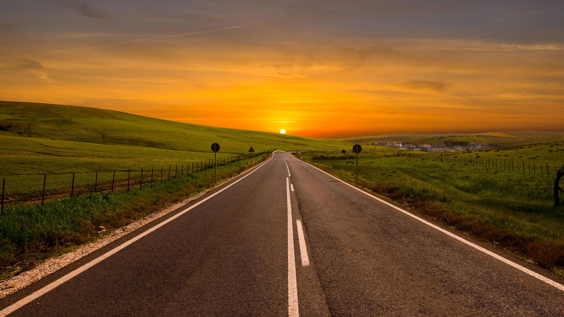 1920x1080 Road Side View Wallpaper