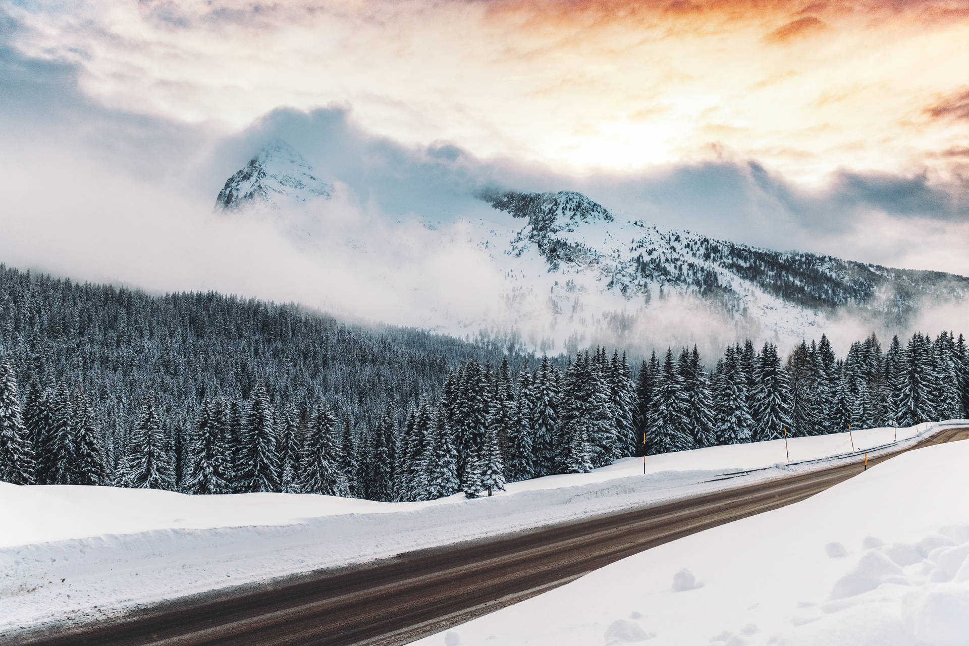 1920x1280 Download Winter Roadside View Wallpaper