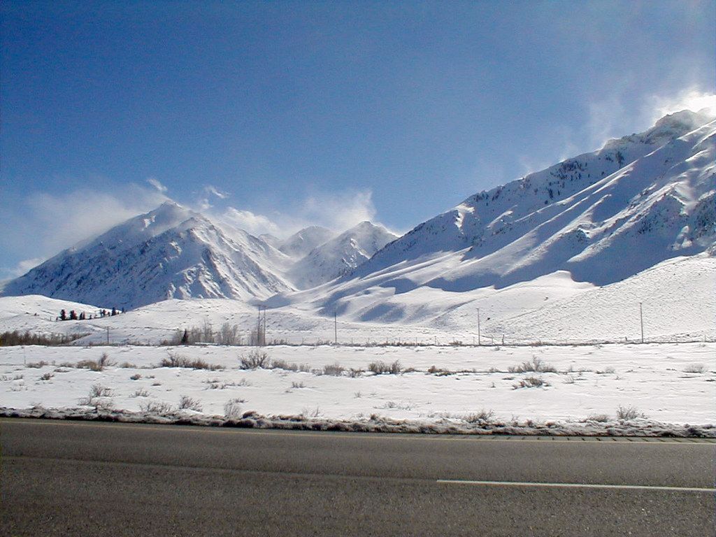 1024x768 Roadside View 03 02 Still Viewing