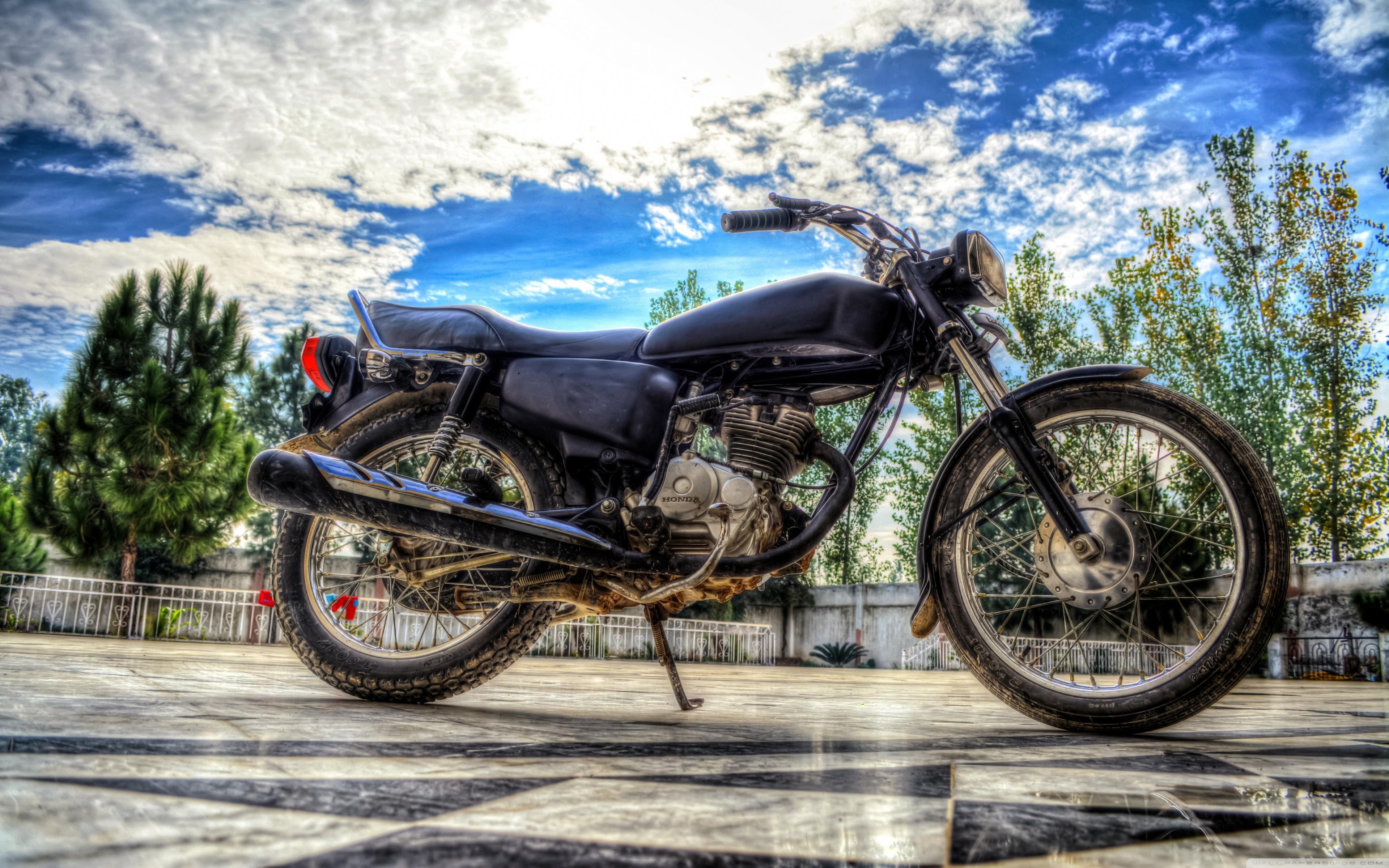 3840x2400 Honda CG 125 Wallpaper
