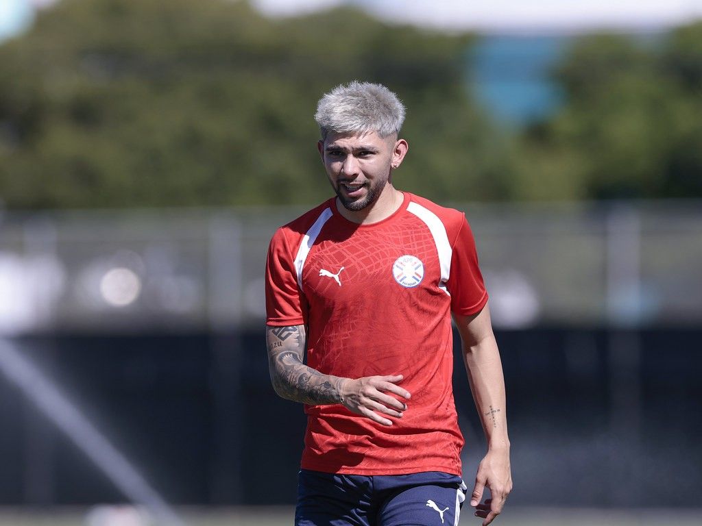 1024x768 Julio Enciso se recupera y apunta al debut de Paraguay contra Estados Unidos