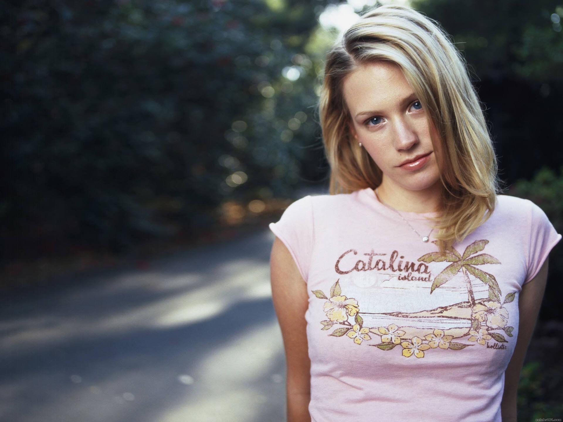 1920x1440 January Jones, Women, Blonde, Blue eyes HD Wallpaper / Desktop
