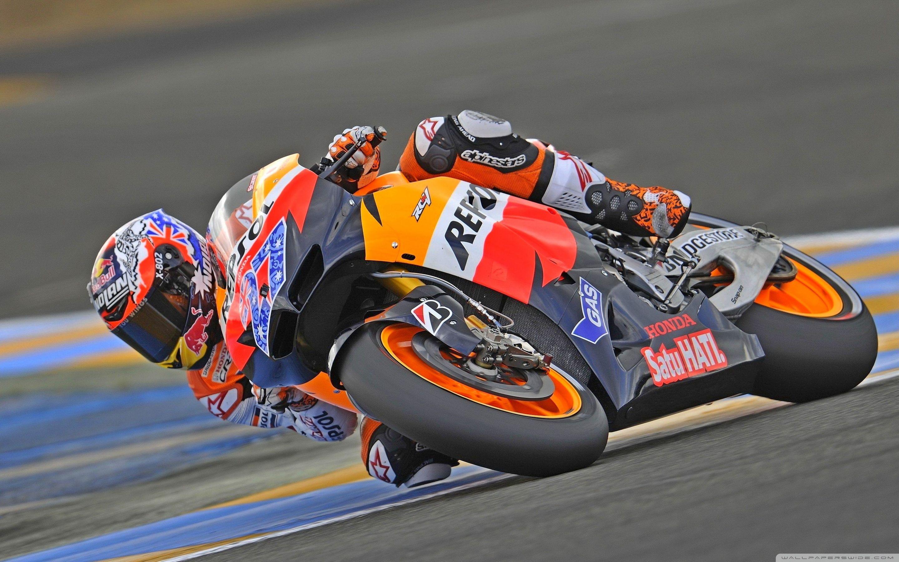 2880x1800 Casey Stoner Honda Team Ultra HD Desktop Background Wallpaper