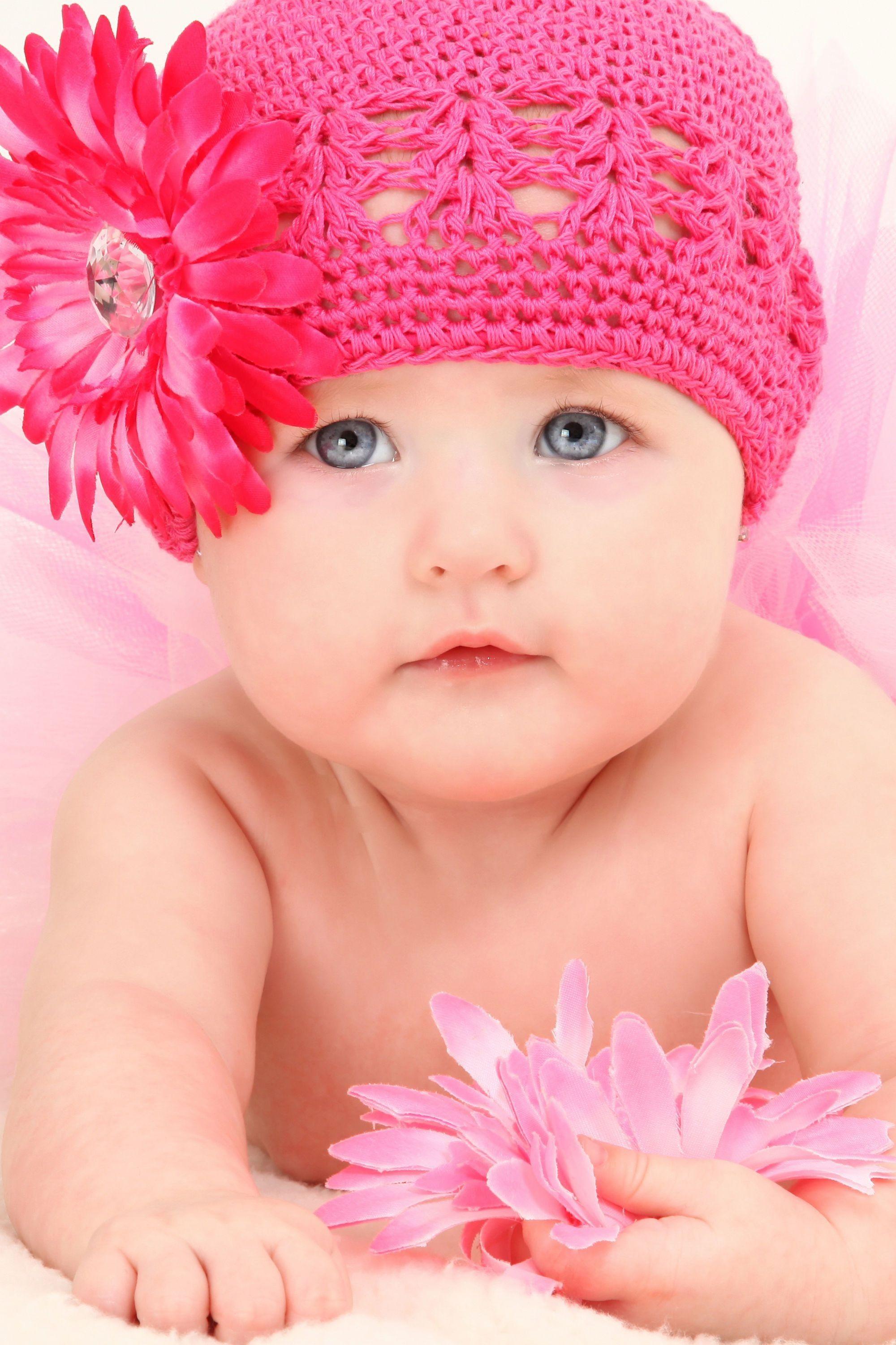 2000x3000 Baby Picture Wallpaper
