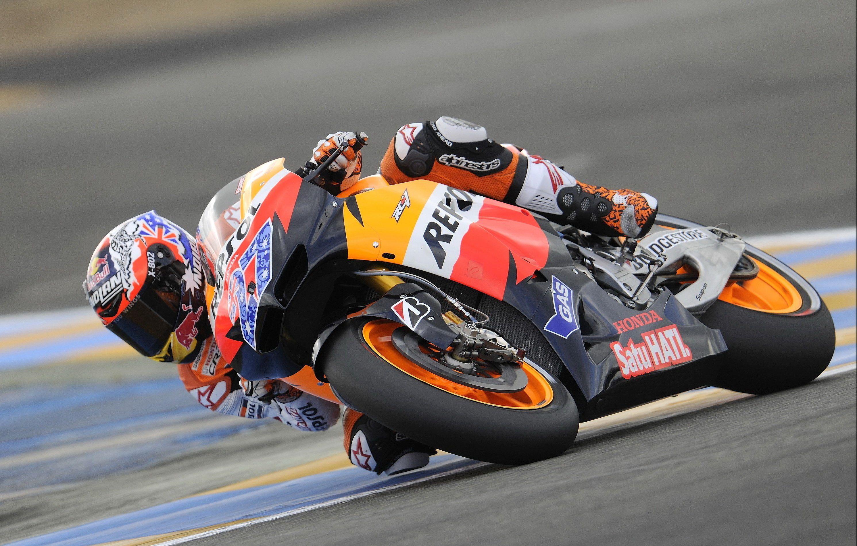 2982x1902 Nice desktop wallpaper of Repsol Honda Team, image of Casey Stoner