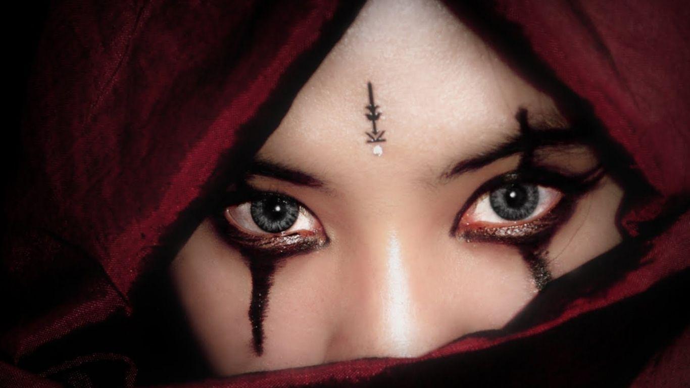 1366x768 Free download Most beautiful eyes of Arab Muslim girls wallpaper