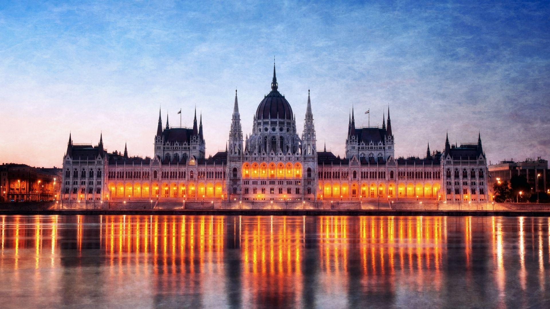 1920x1080 Hungary Wallpaper